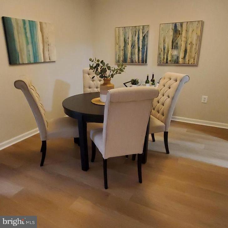 LEISURE WORLD - Residential