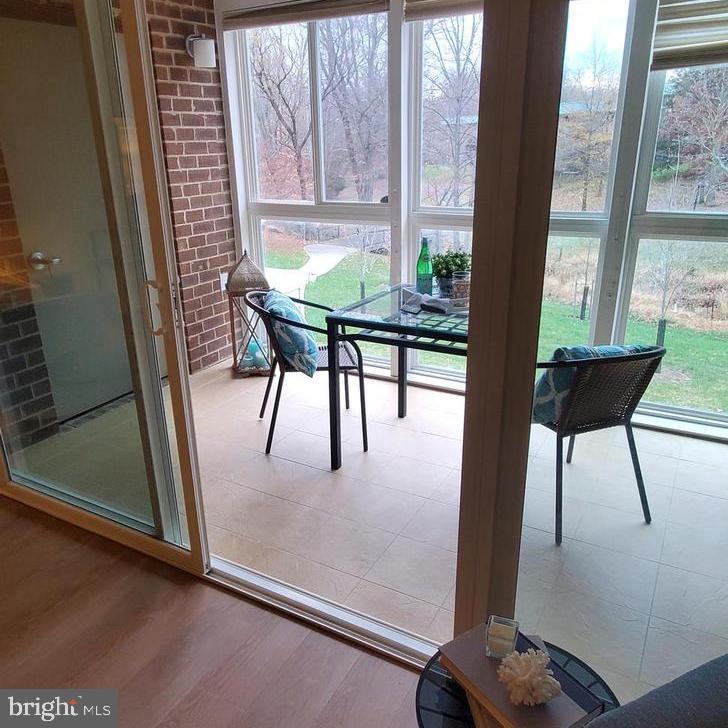 LEISURE WORLD - Residential