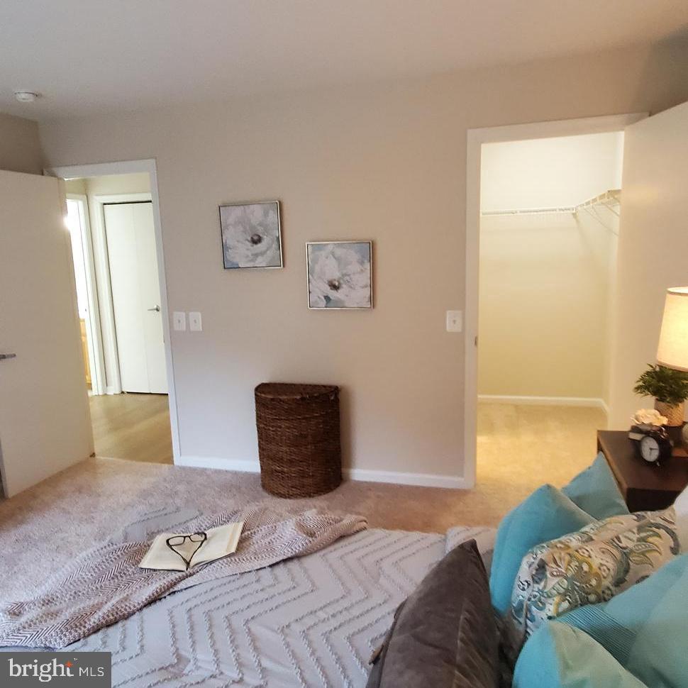 LEISURE WORLD - Residential