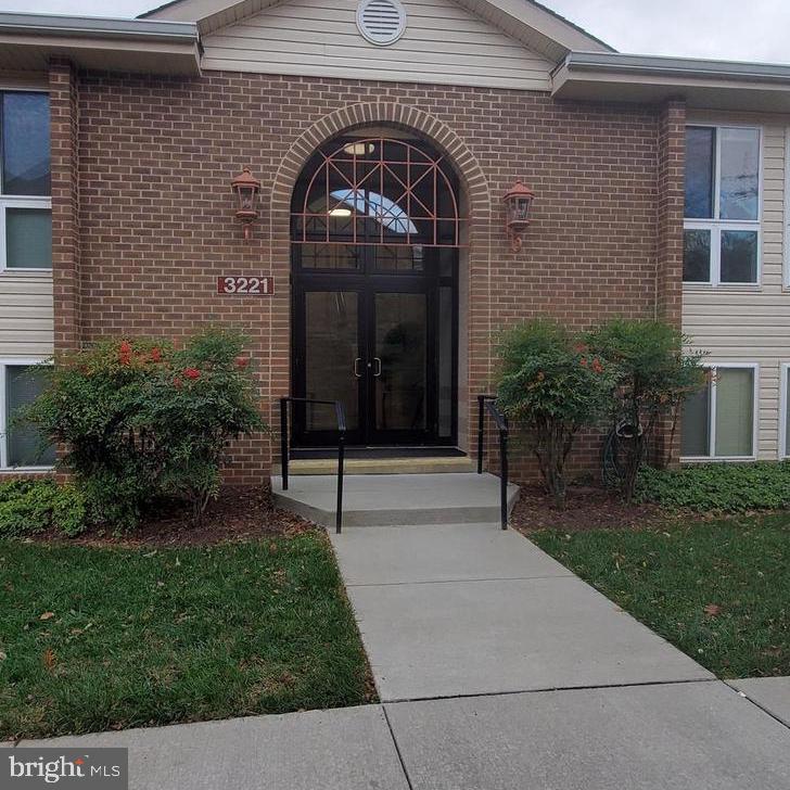 LEISURE WORLD - Residential