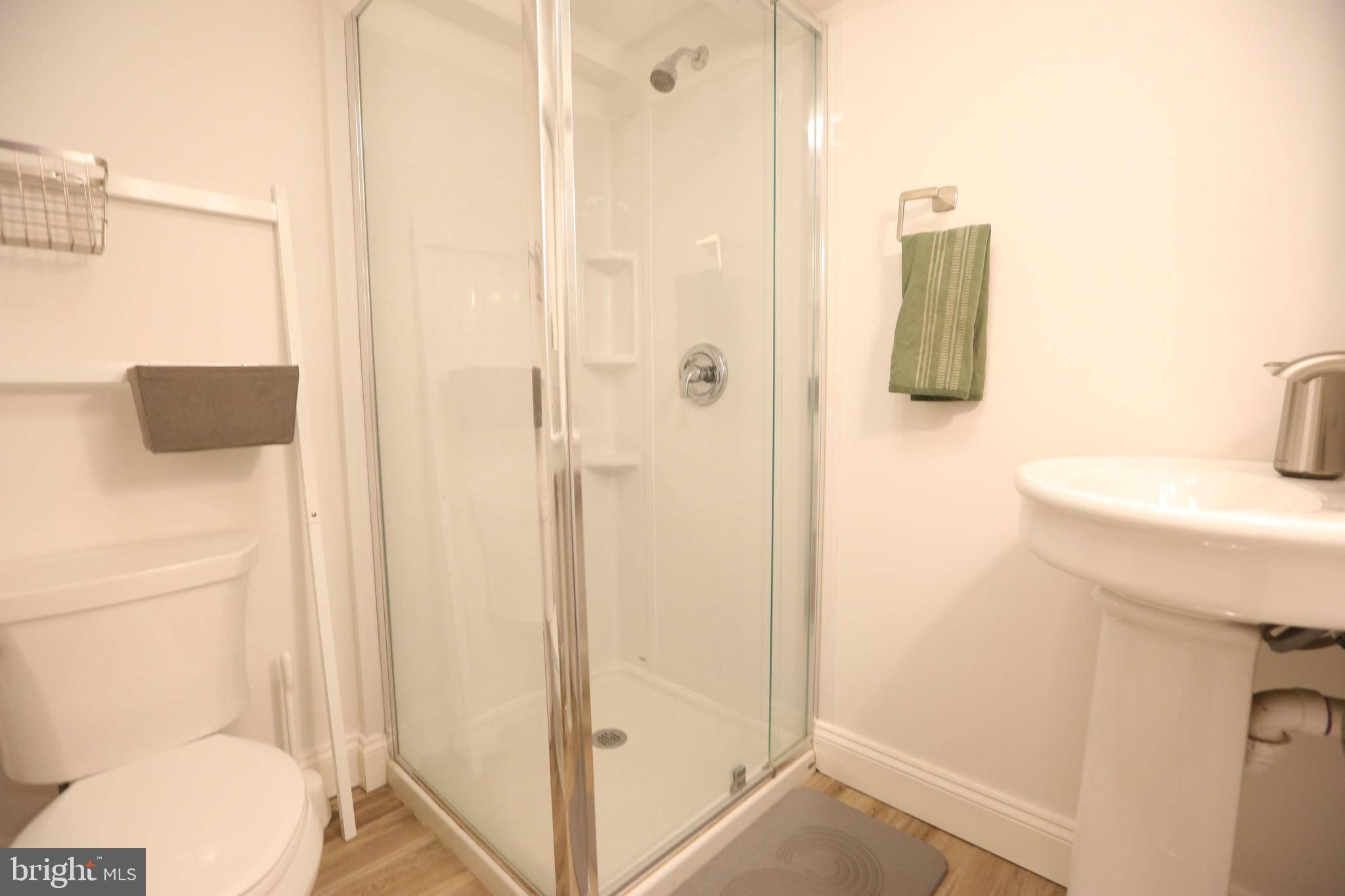 JEFFERSON MANOR - Residential