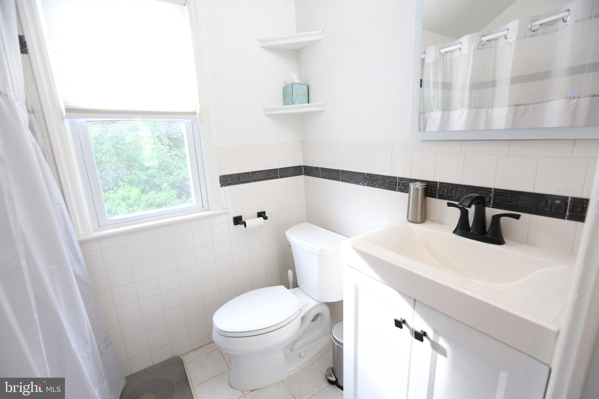 JEFFERSON MANOR - Residential