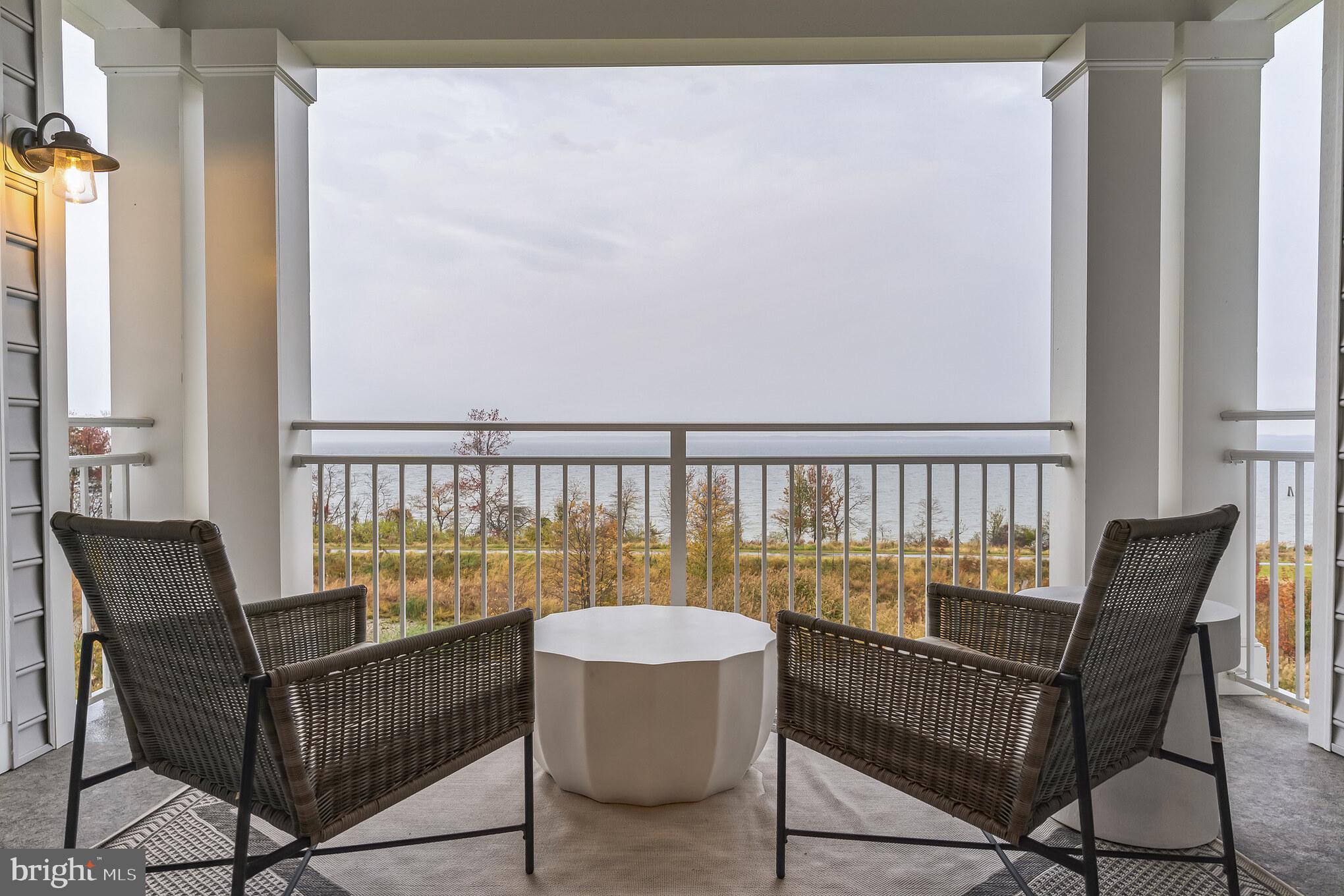 FOUR SEASONS AT KENT ISLAND - Residential