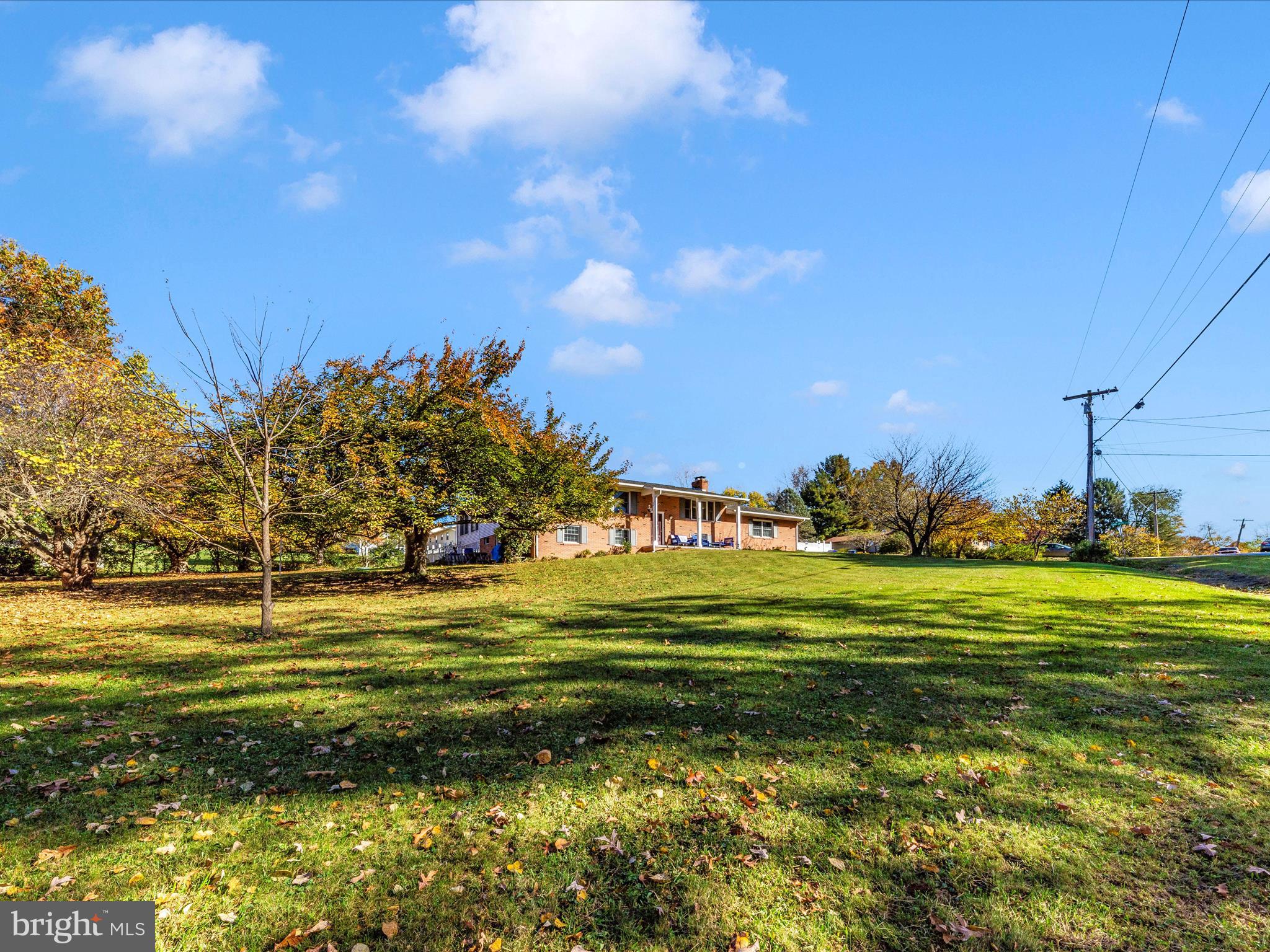 WISPERREN OAKS - Residential