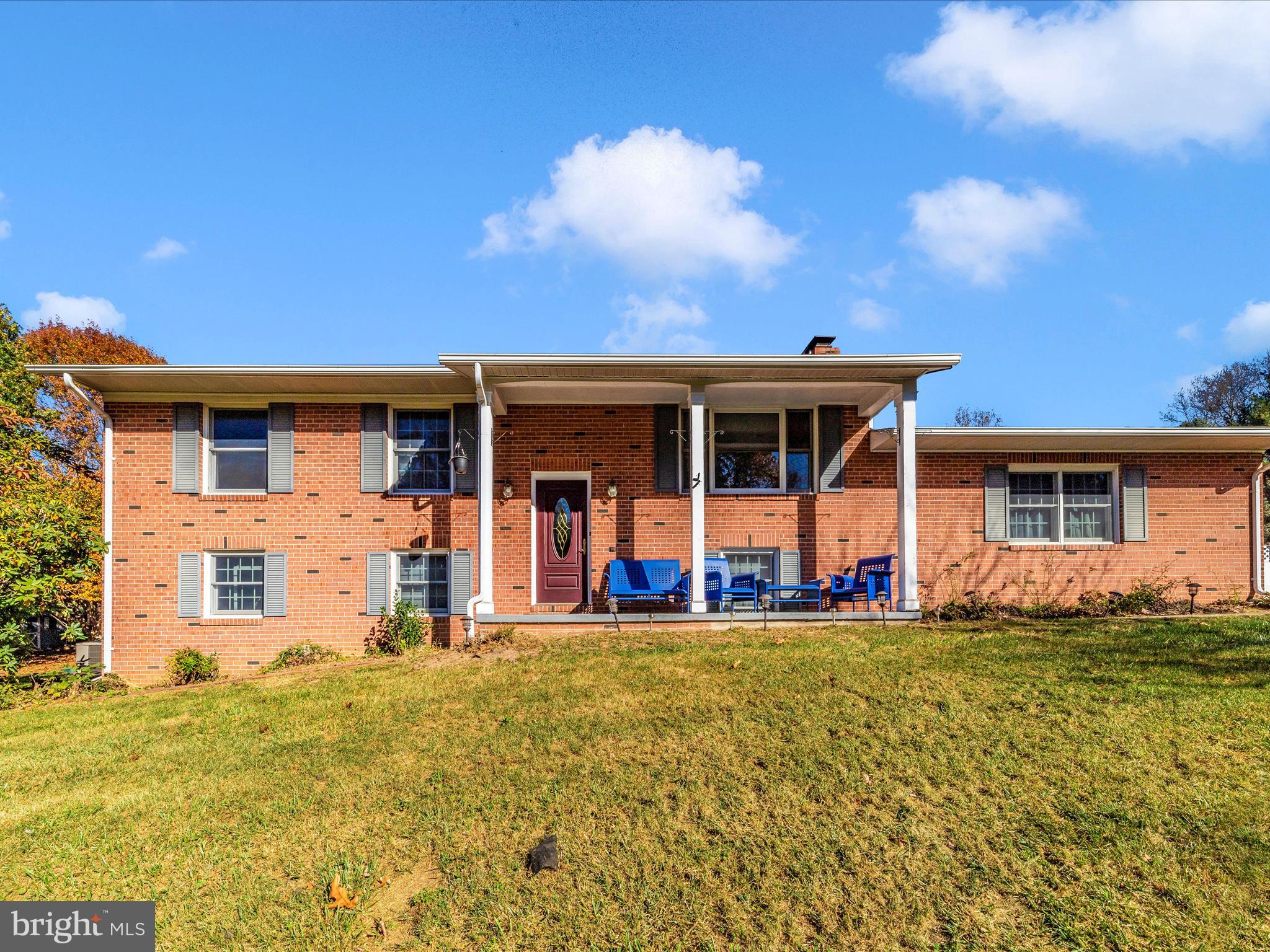 WISPERREN OAKS - Residential