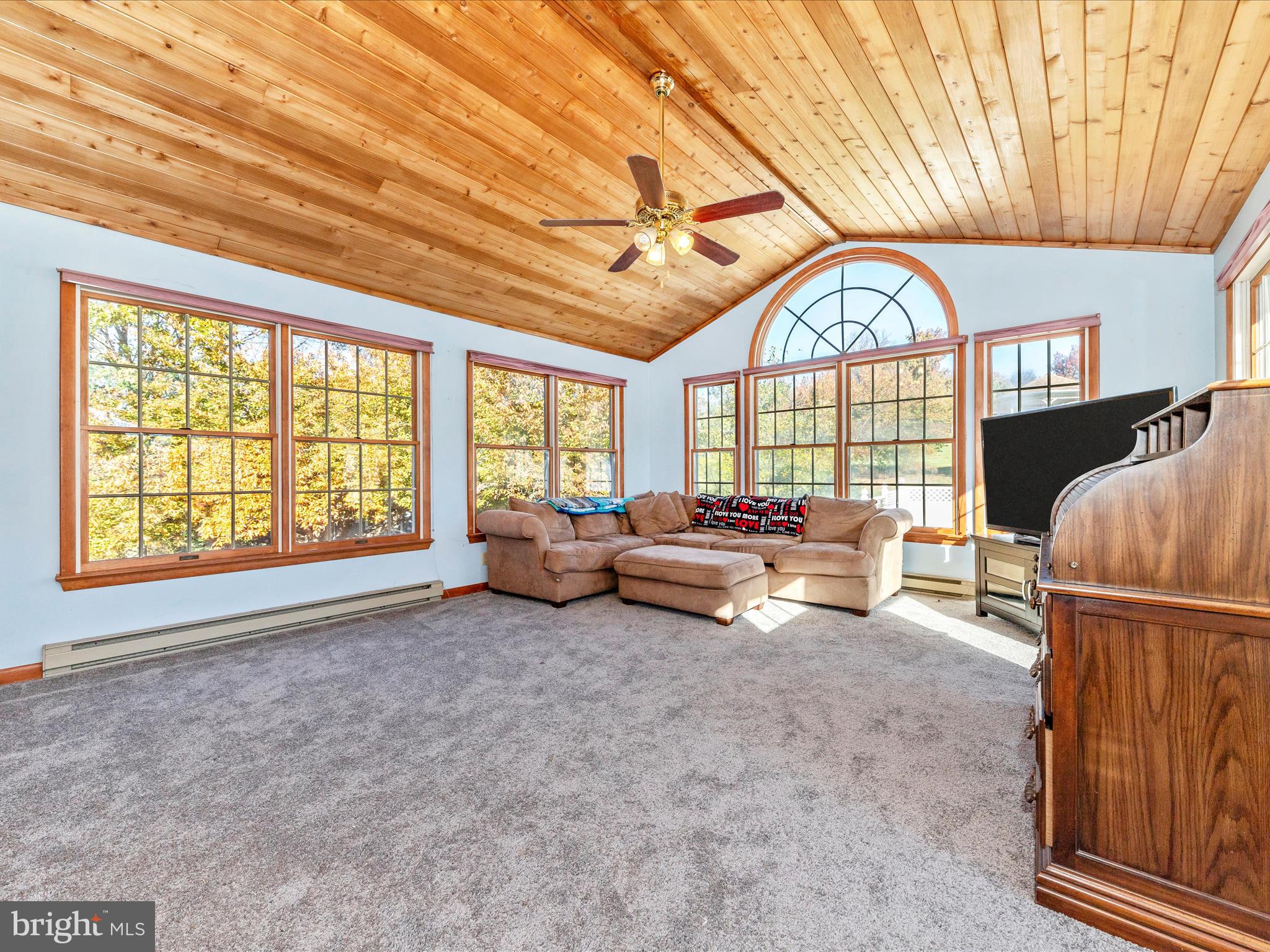 WISPERREN OAKS - Residential