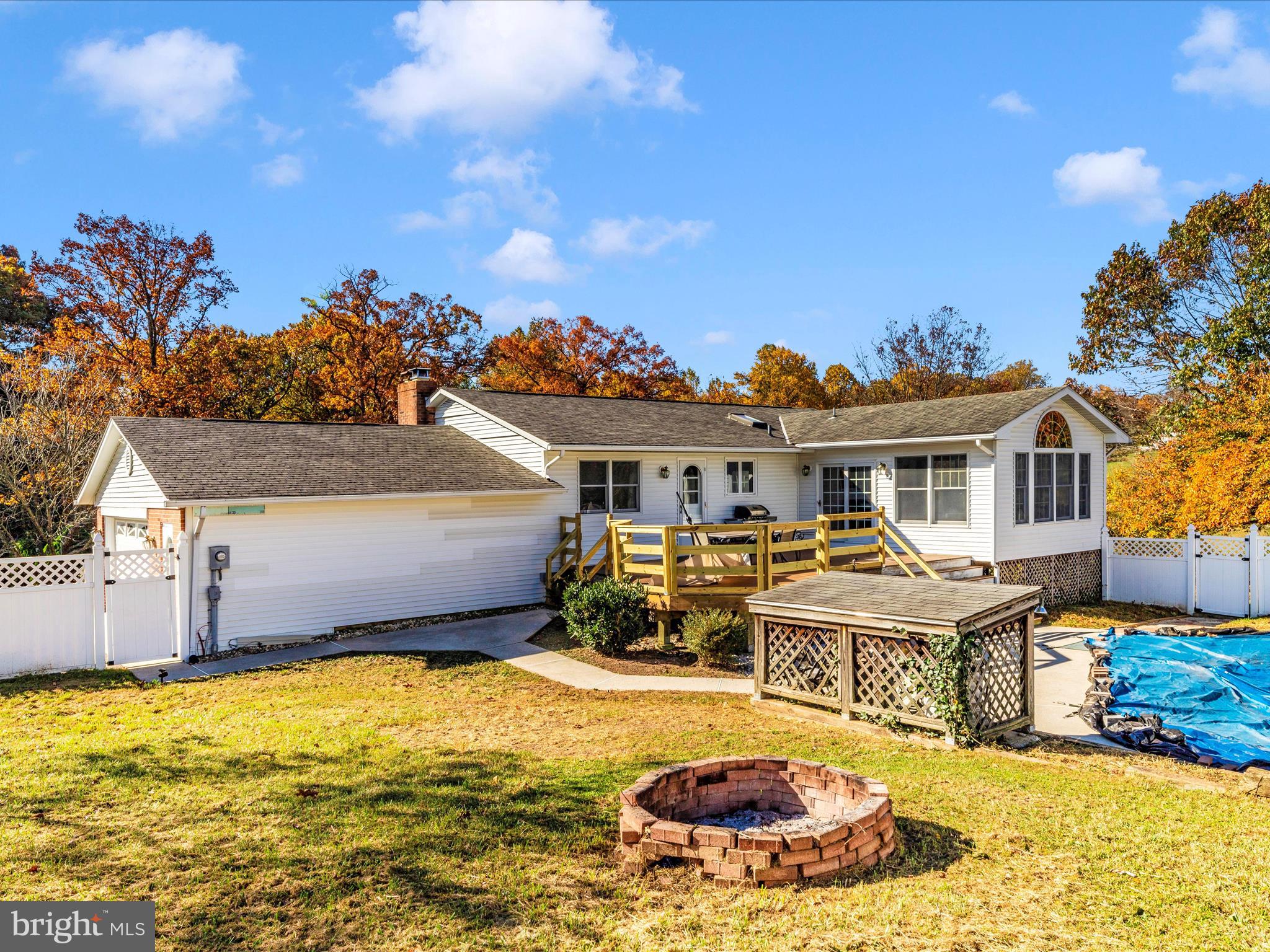 WISPERREN OAKS - Residential