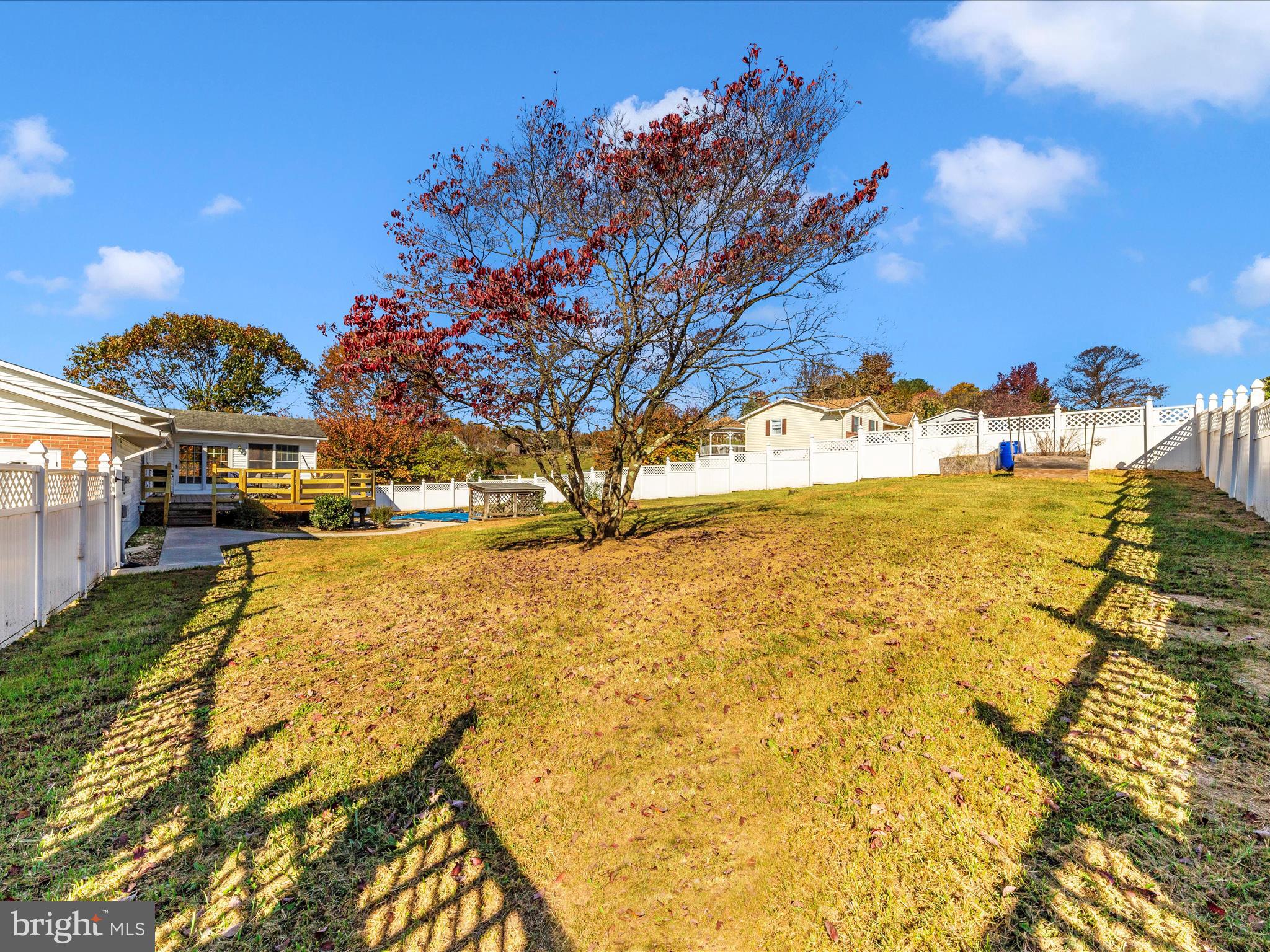 WISPERREN OAKS - Residential