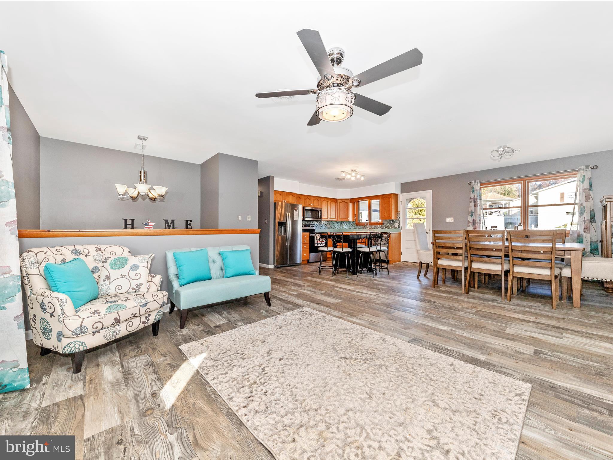 WISPERREN OAKS - Residential