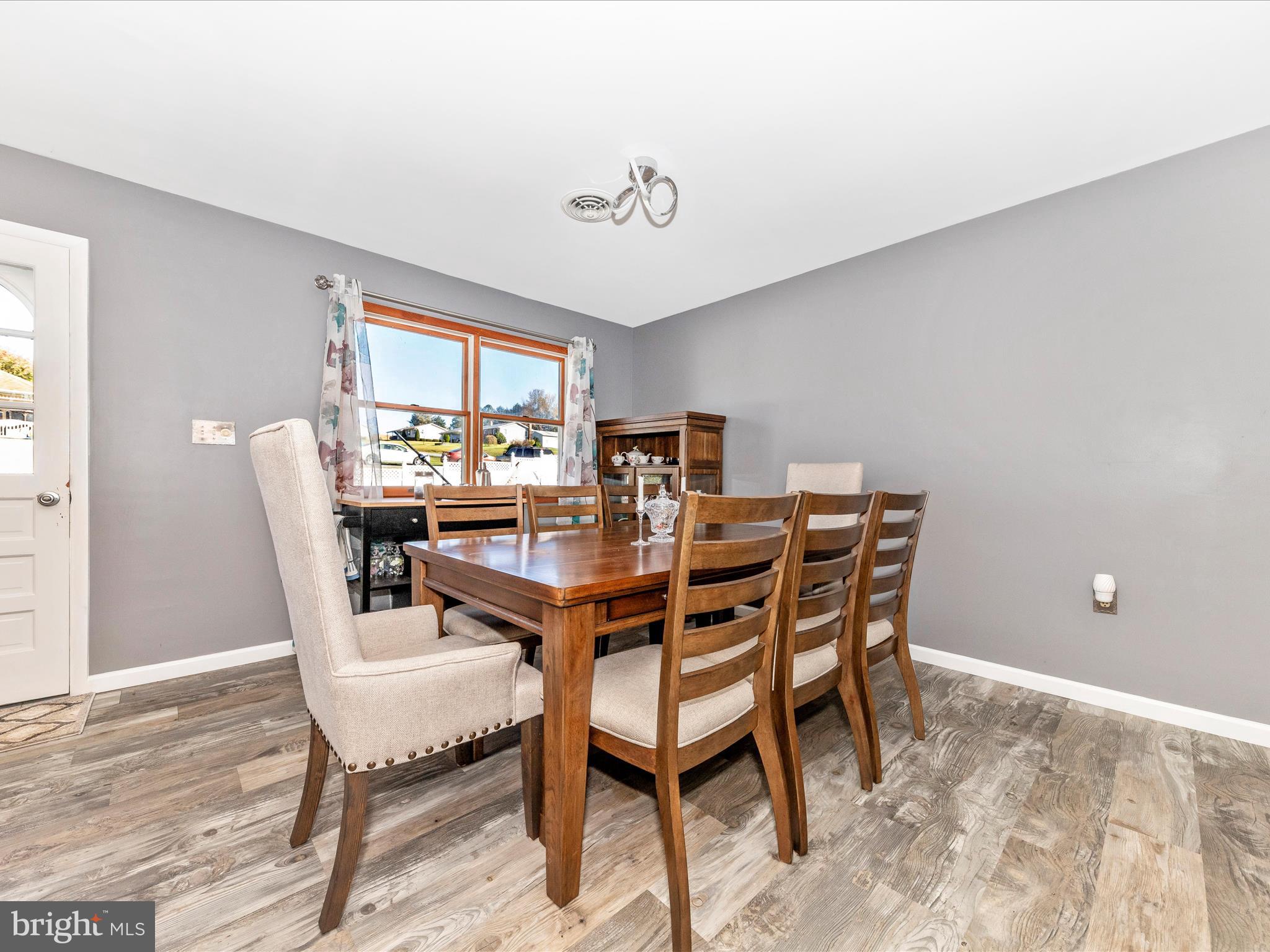 WISPERREN OAKS - Residential