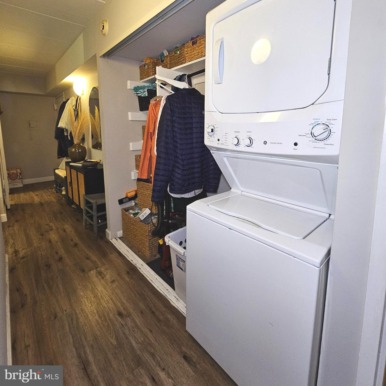 GLENVALE CONDO - Residential Lease