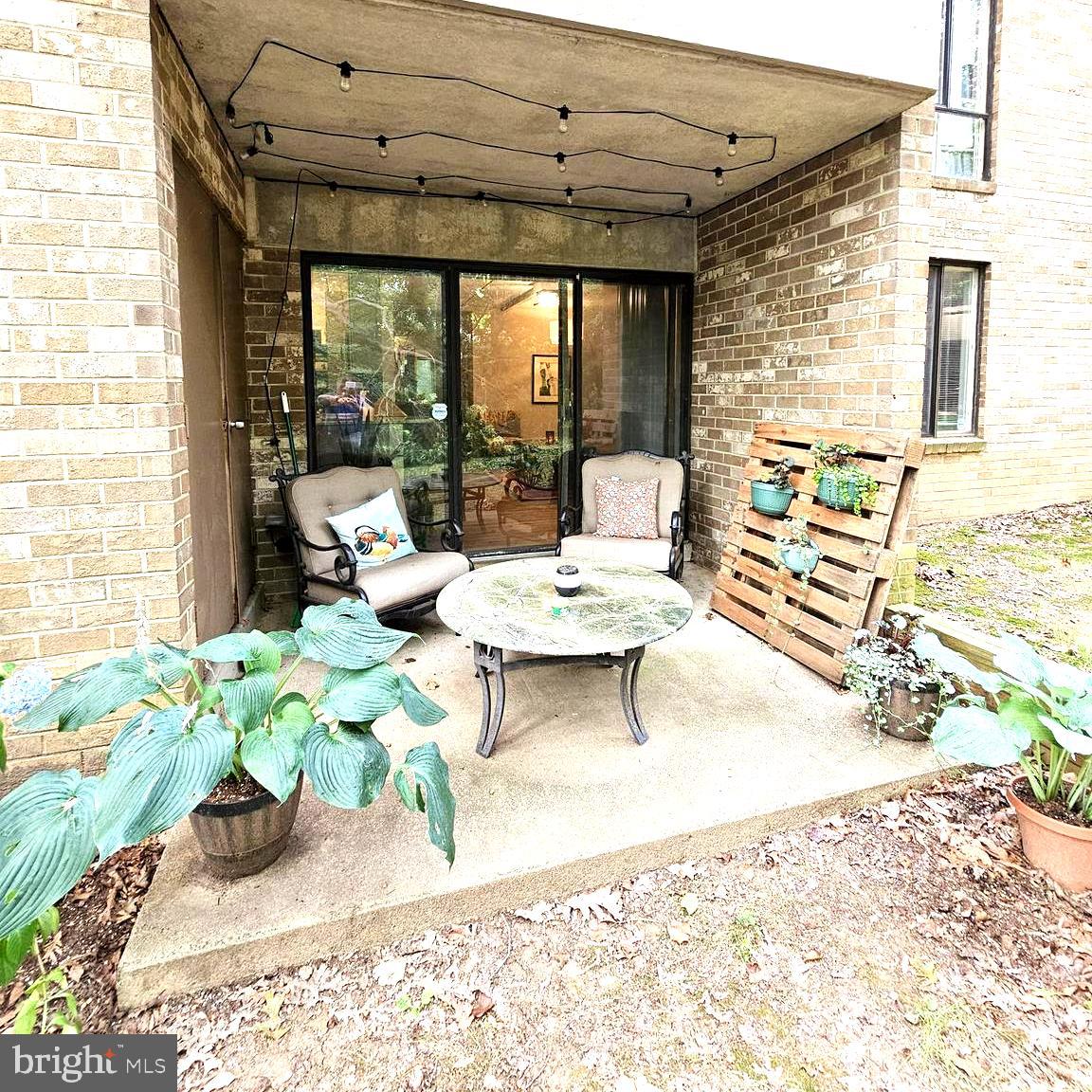 GLENVALE CONDO - Residential Lease