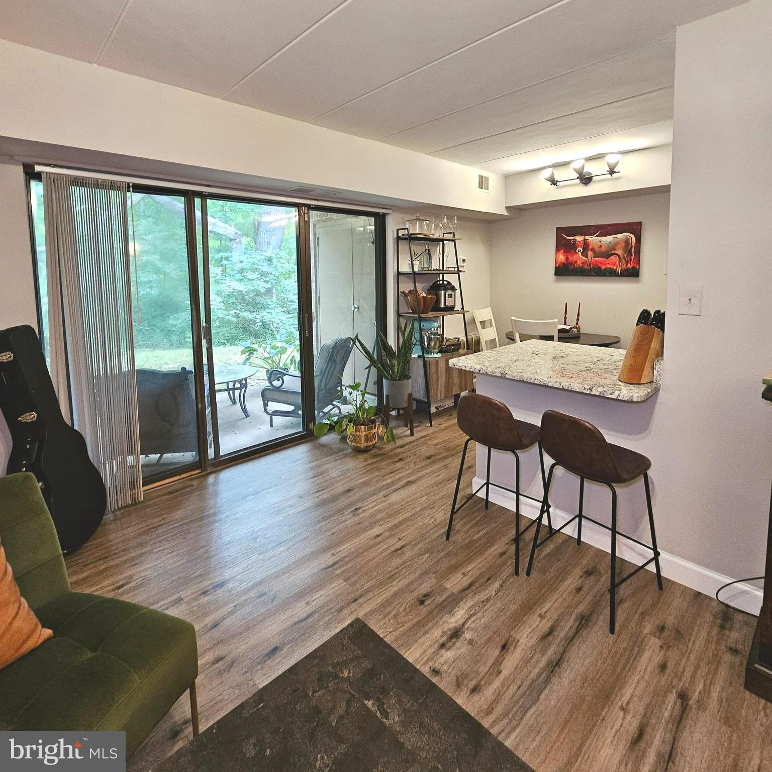 GLENVALE CONDO - Residential Lease