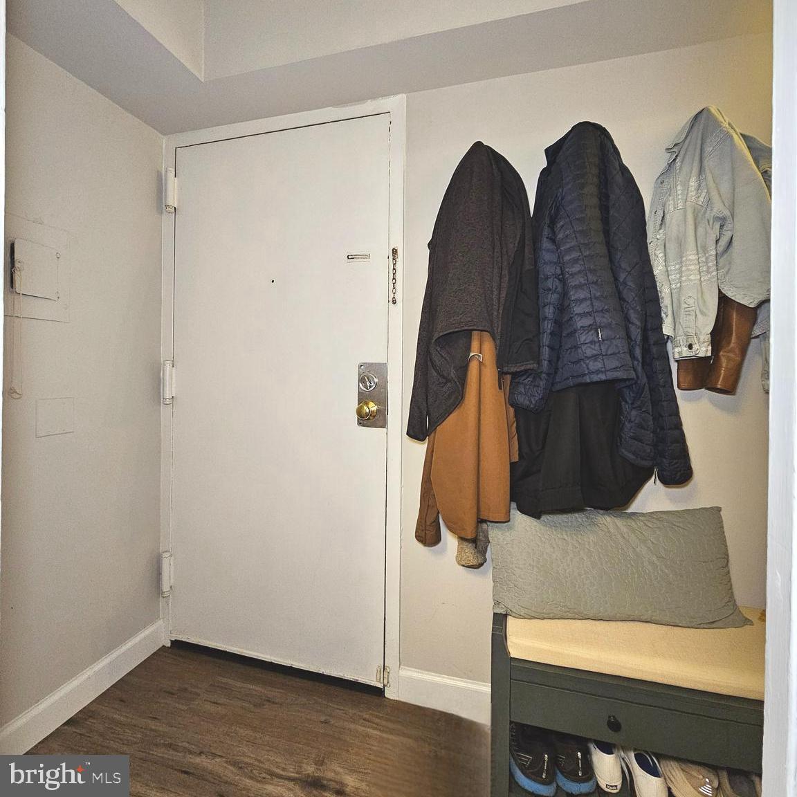 GLENVALE CONDO - Residential Lease