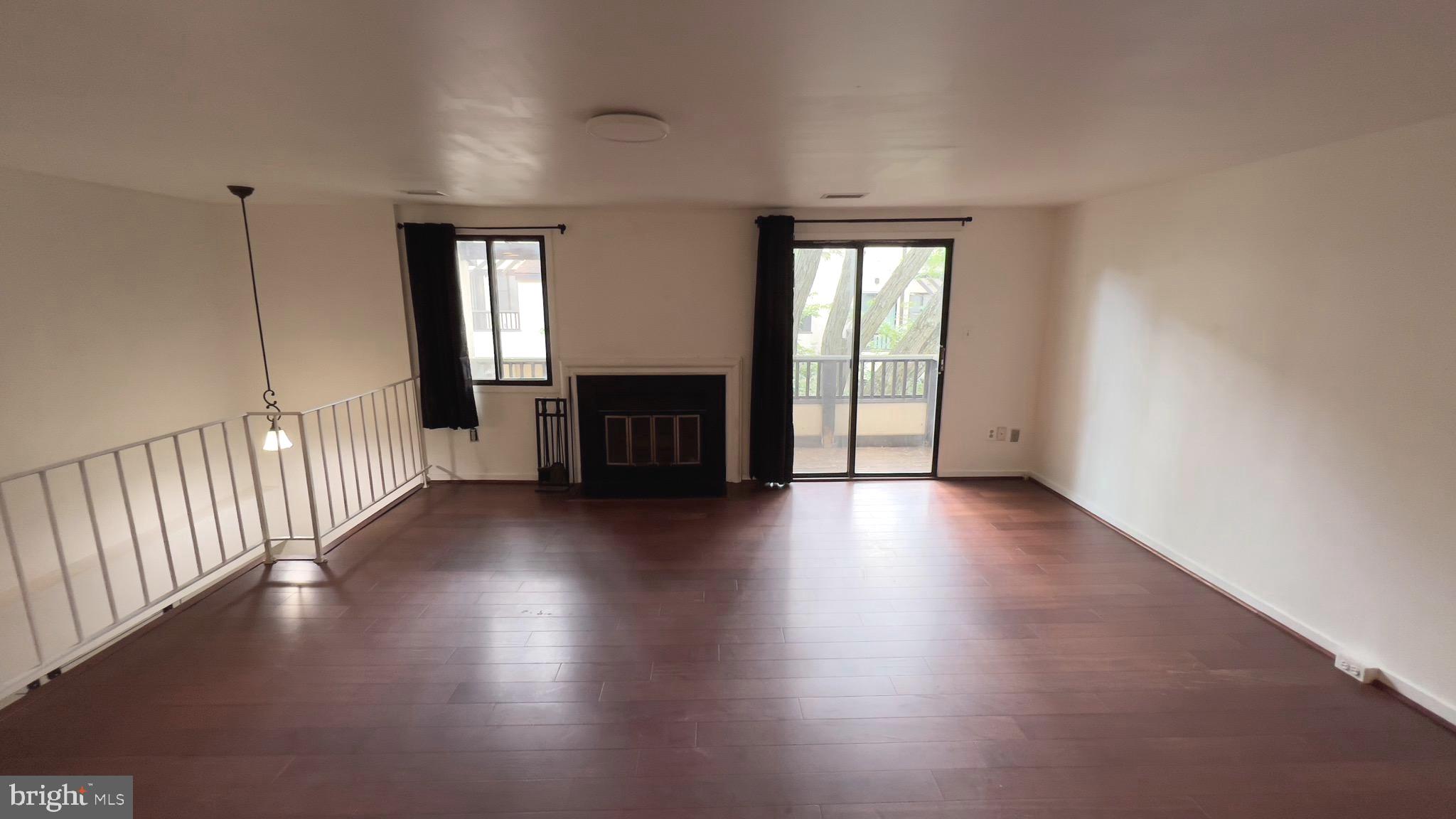 9813 HELLINGLY PLACE 76