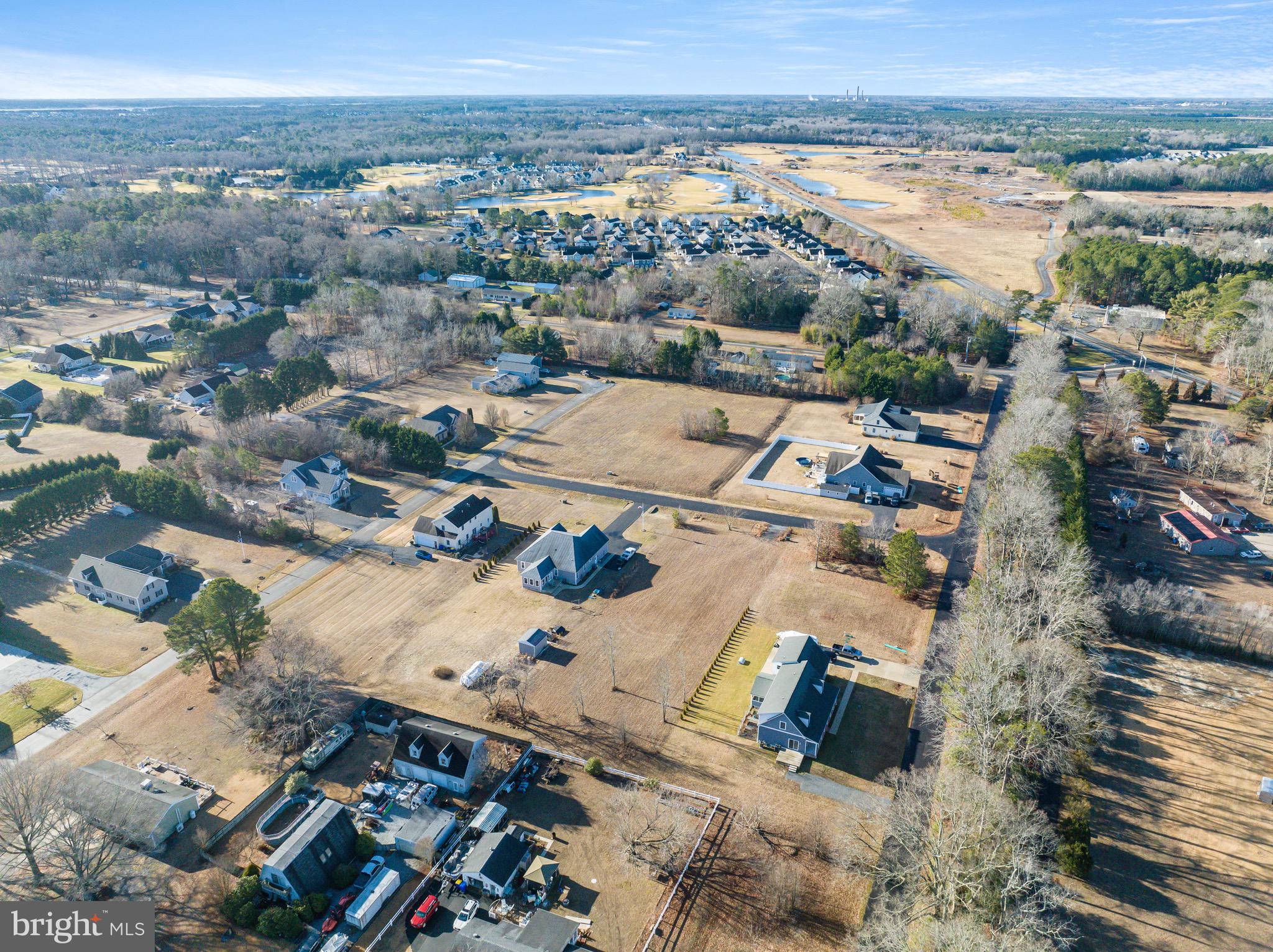 BAY HOLLOW ESTATES - Land