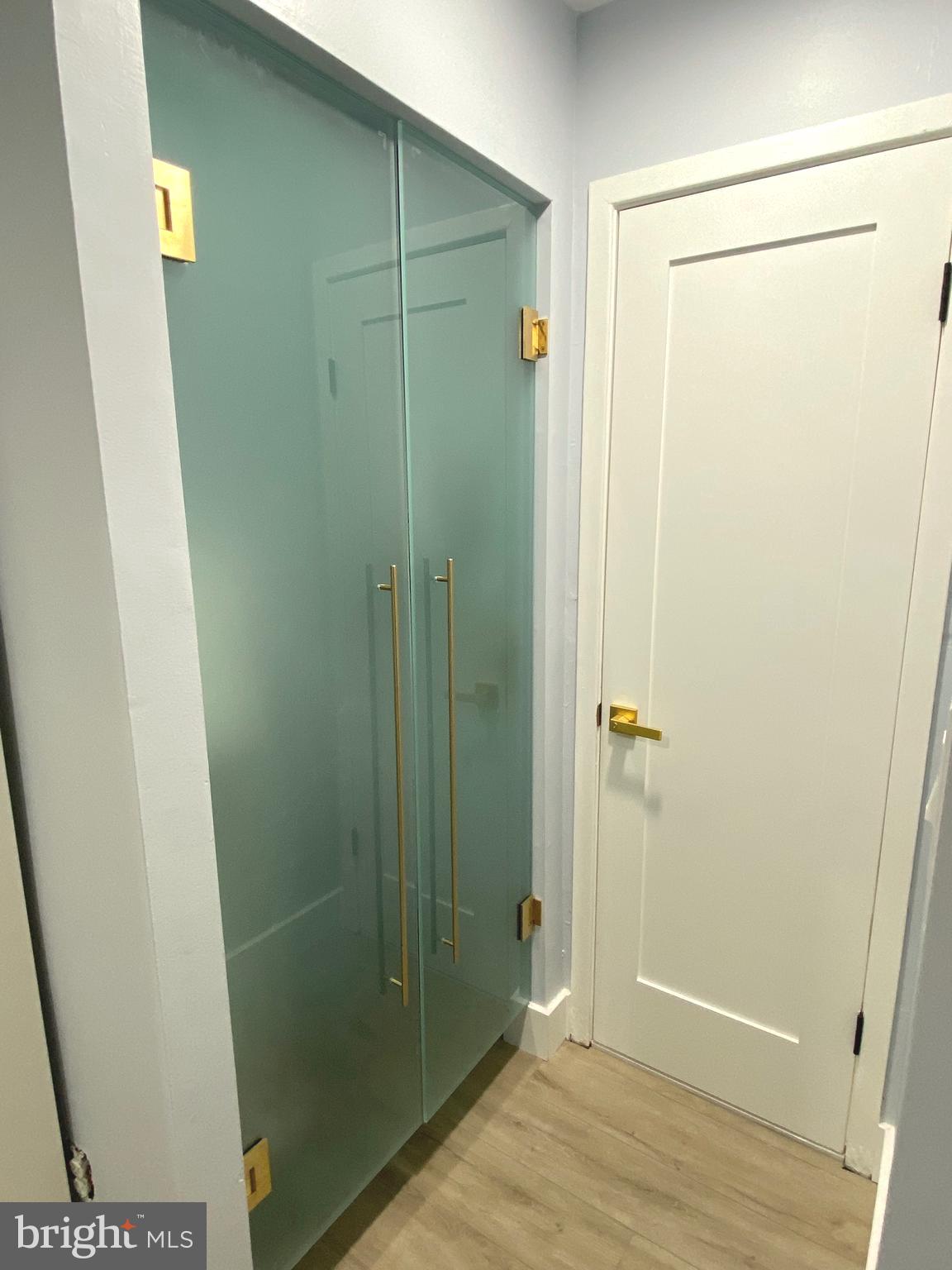 CHRISTOPHER COURT - Residential