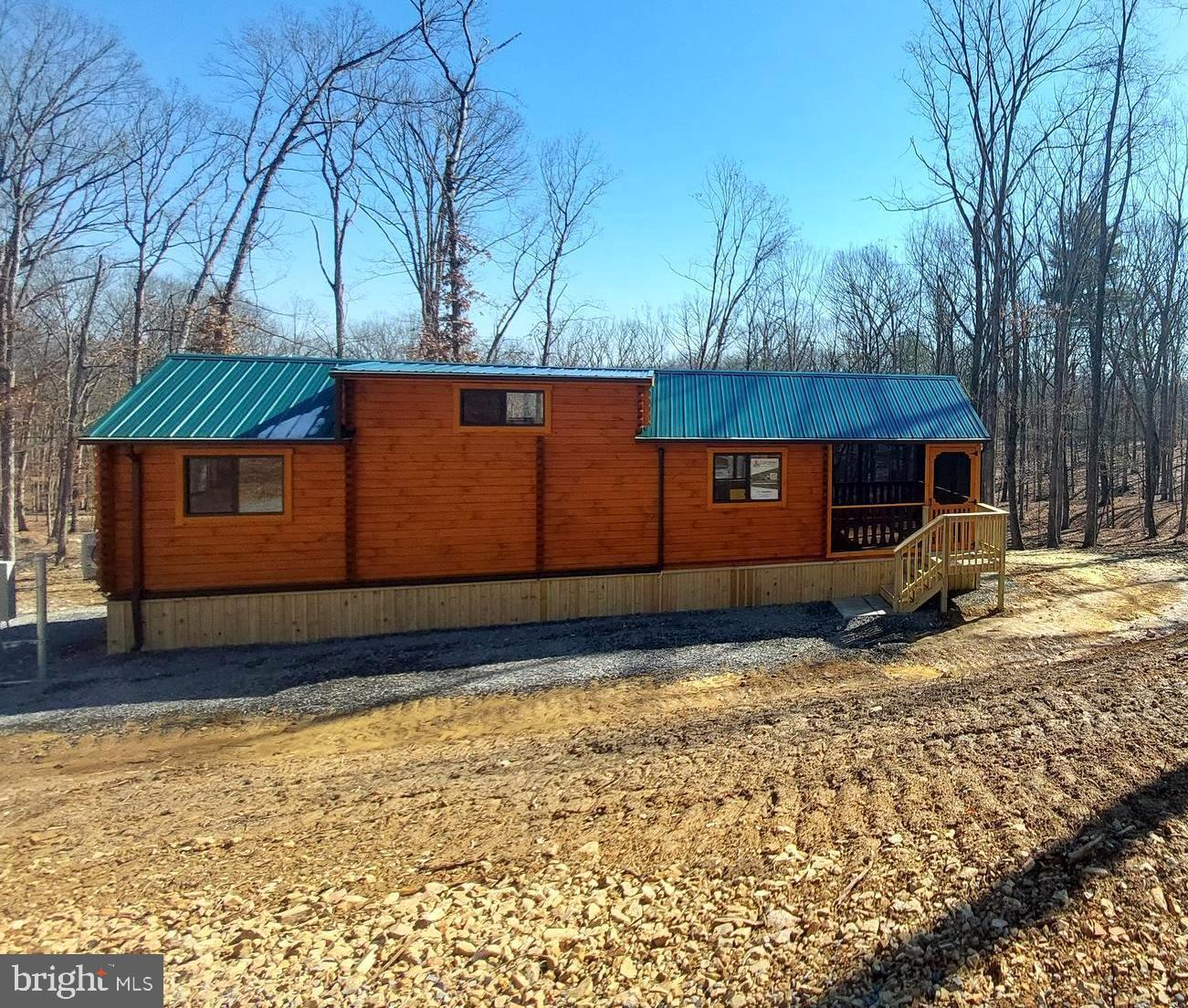 SOUTH POTOMAC FOREST - Residential