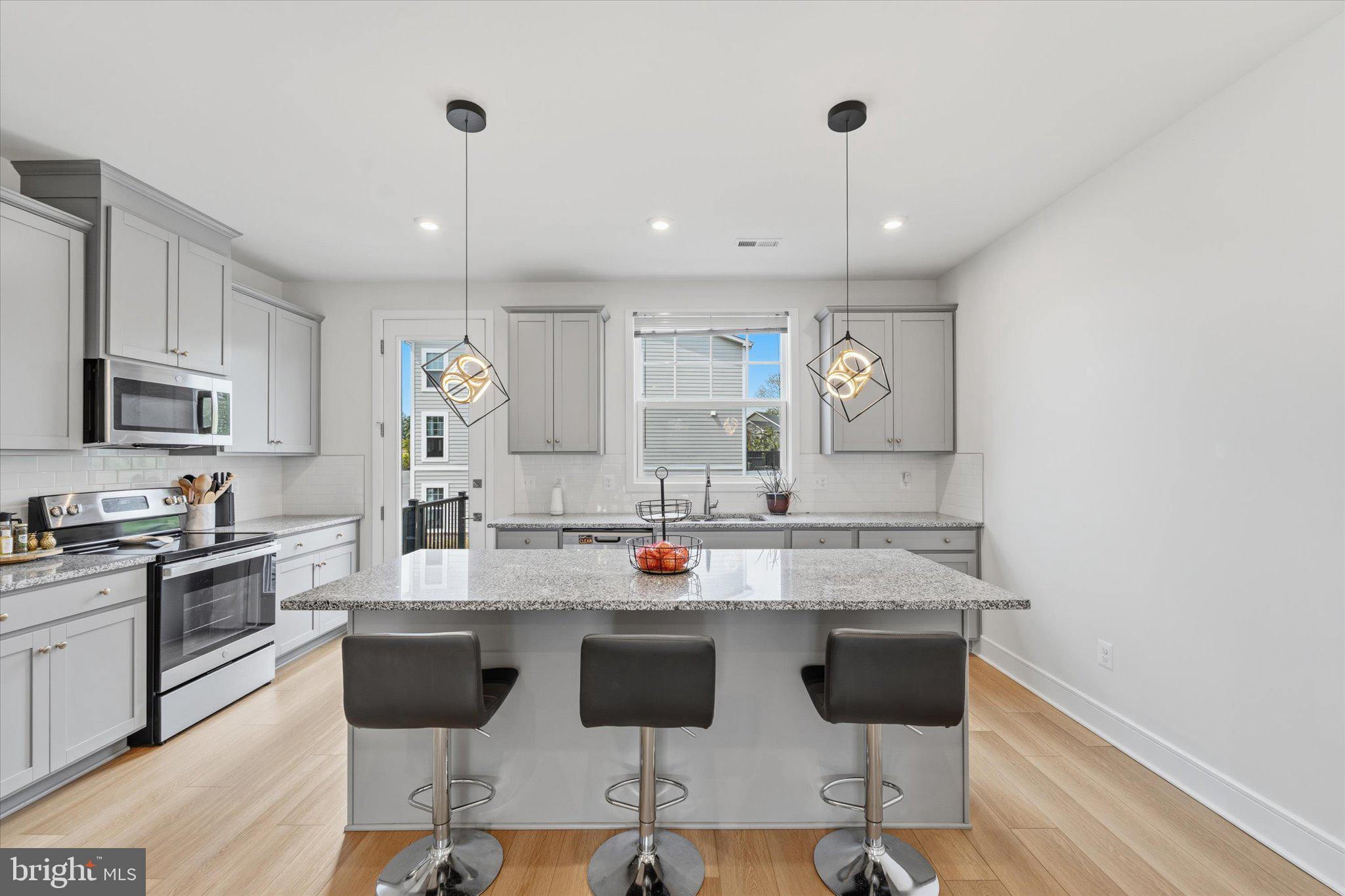 HERITAGE AT MARSHALL - Residential