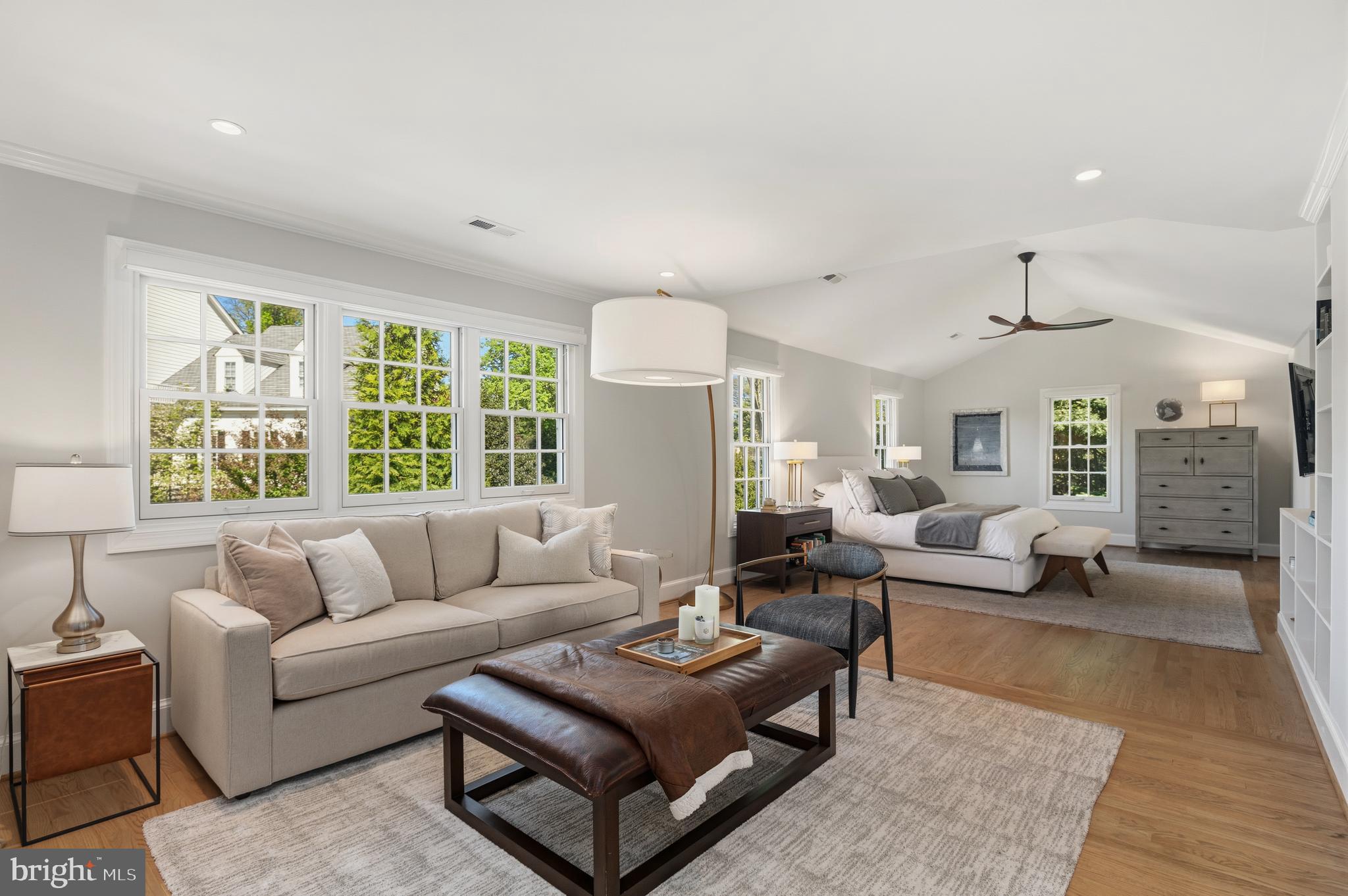 DODD MANOR - Residential