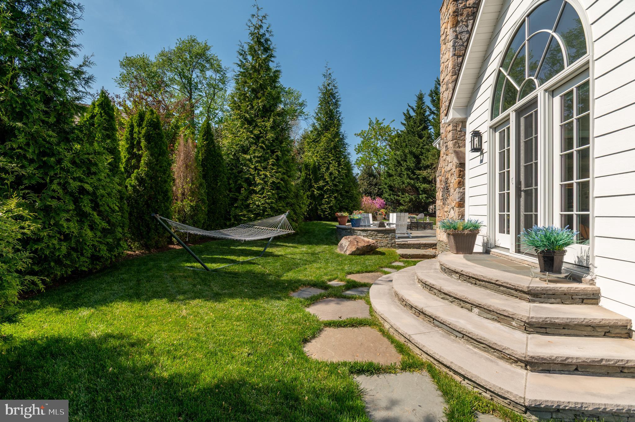 LANGLEY OAKS - Residential