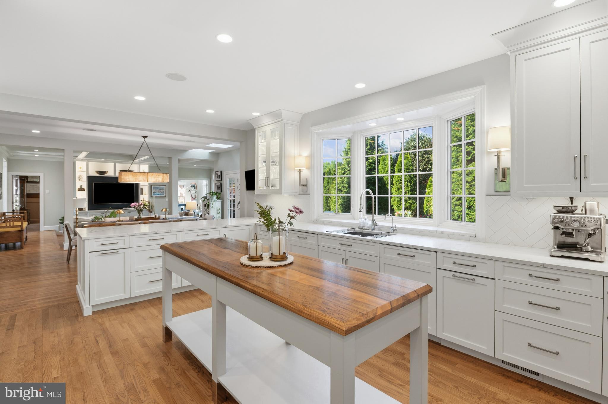 DODD MANOR - Residential