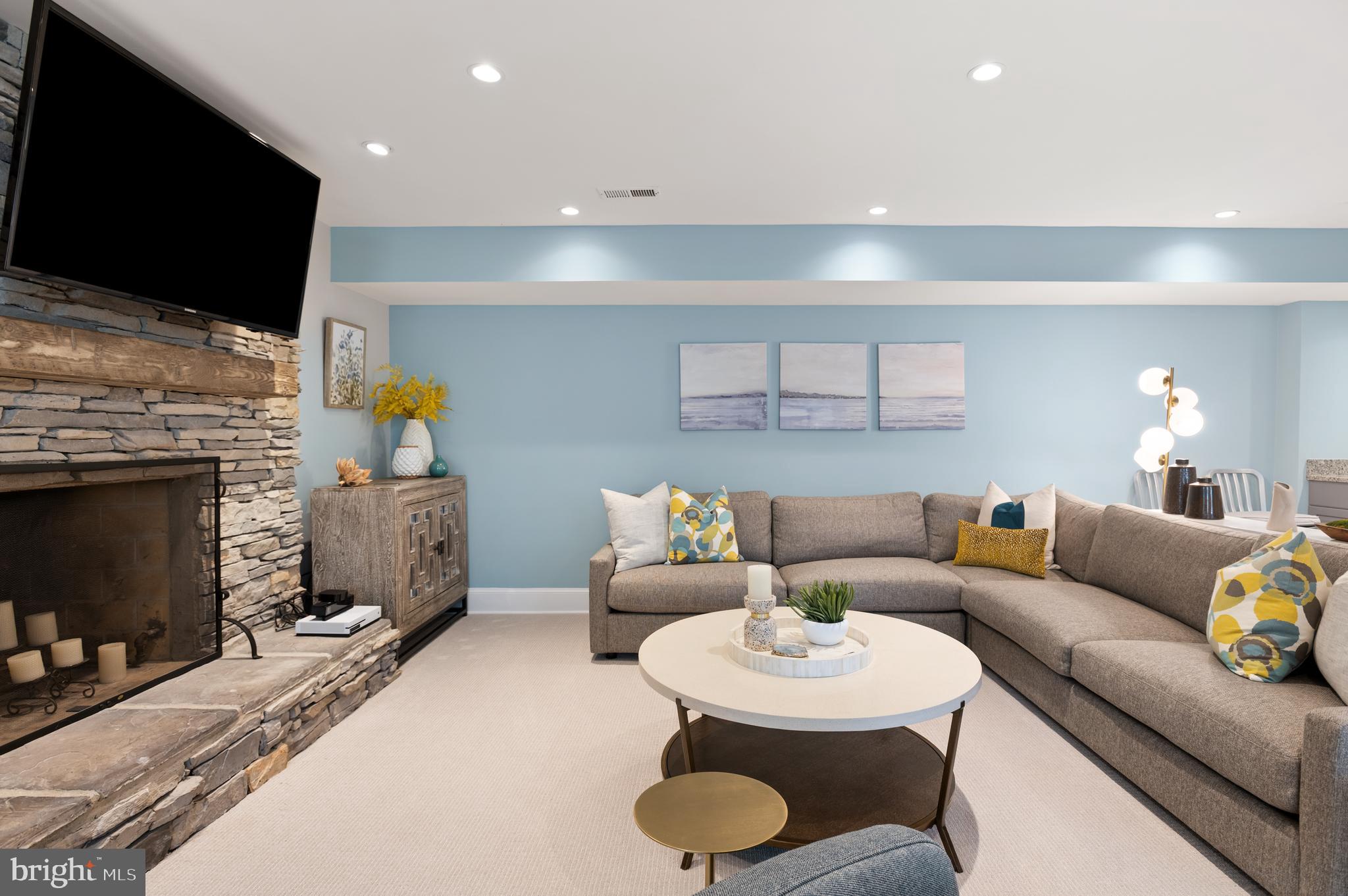 DODD MANOR - Residential