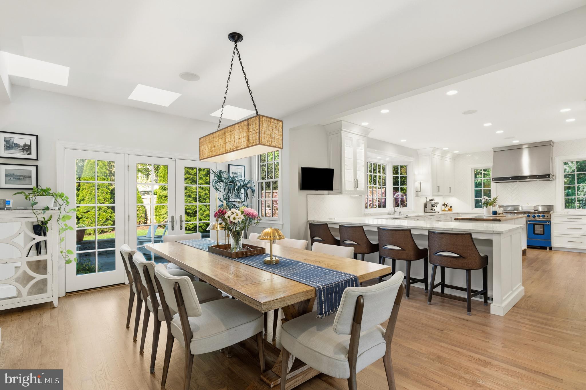 LANGLEY OAKS - Residential