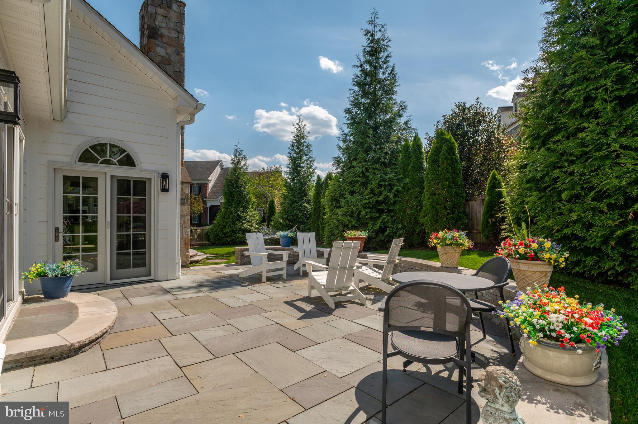 LANGLEY OAKS - Residential