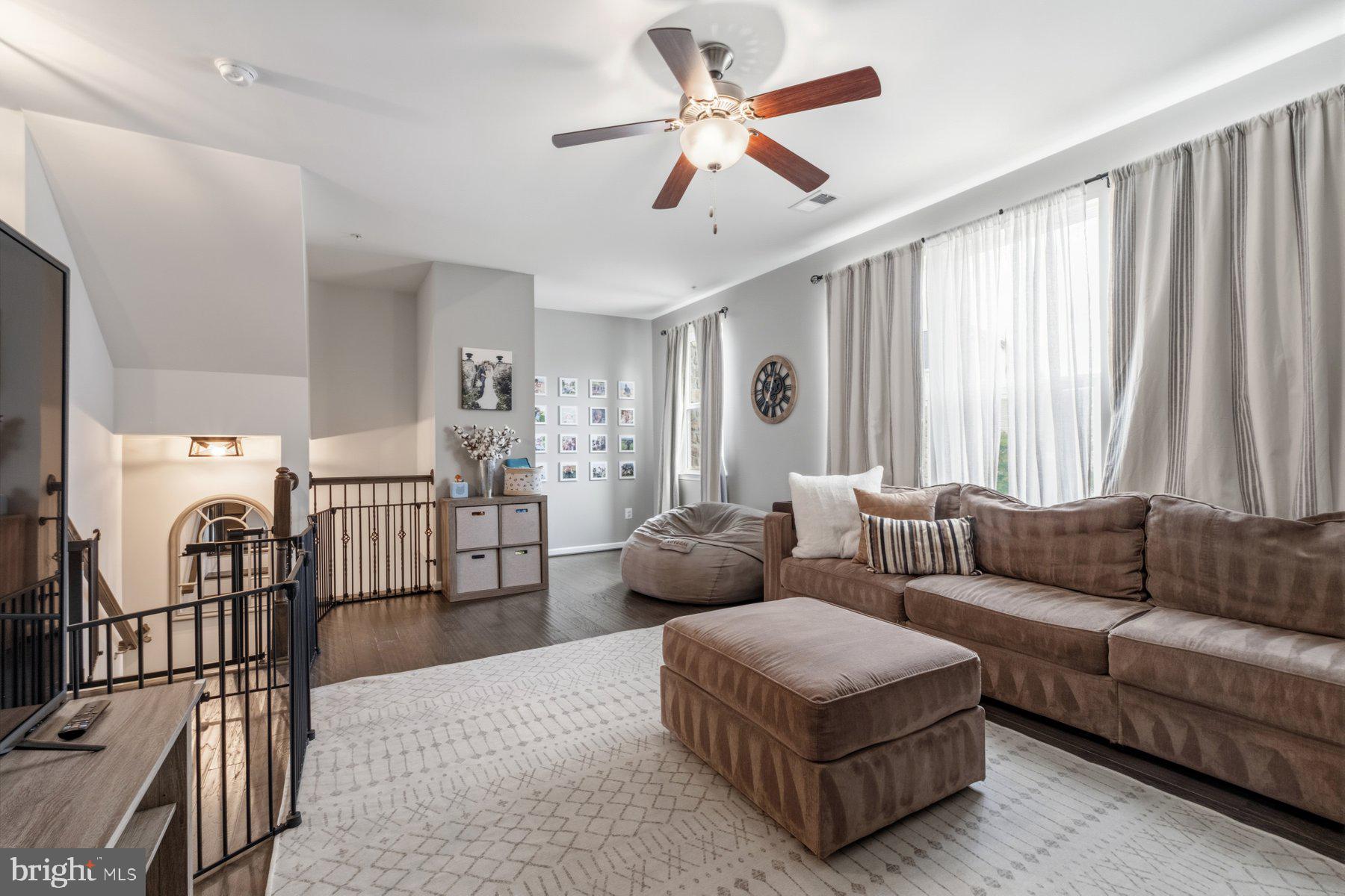 CREEKSIDE VILLAGE AT TANYARD SPRINGS - Residential