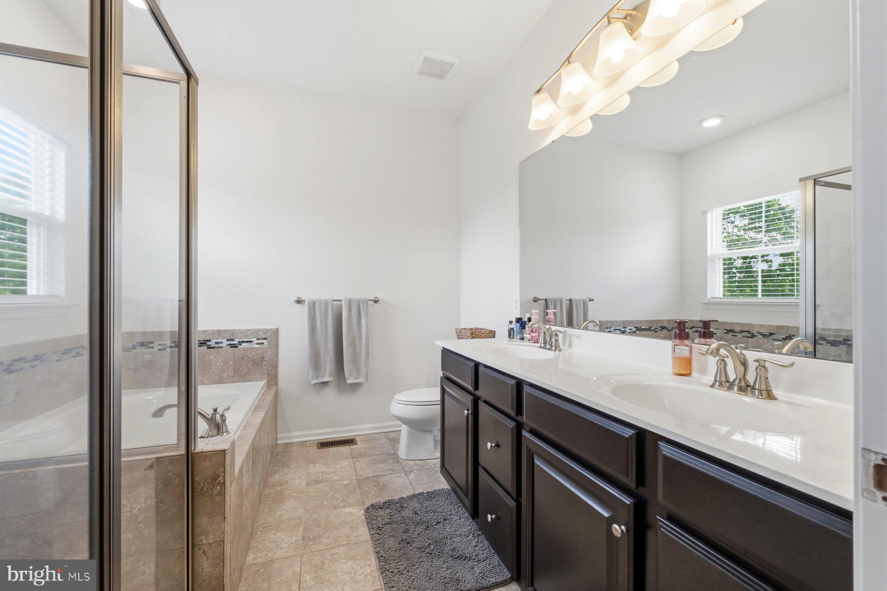 CREEKSIDE VILLAGE AT TANYARD SPRINGS - Residential