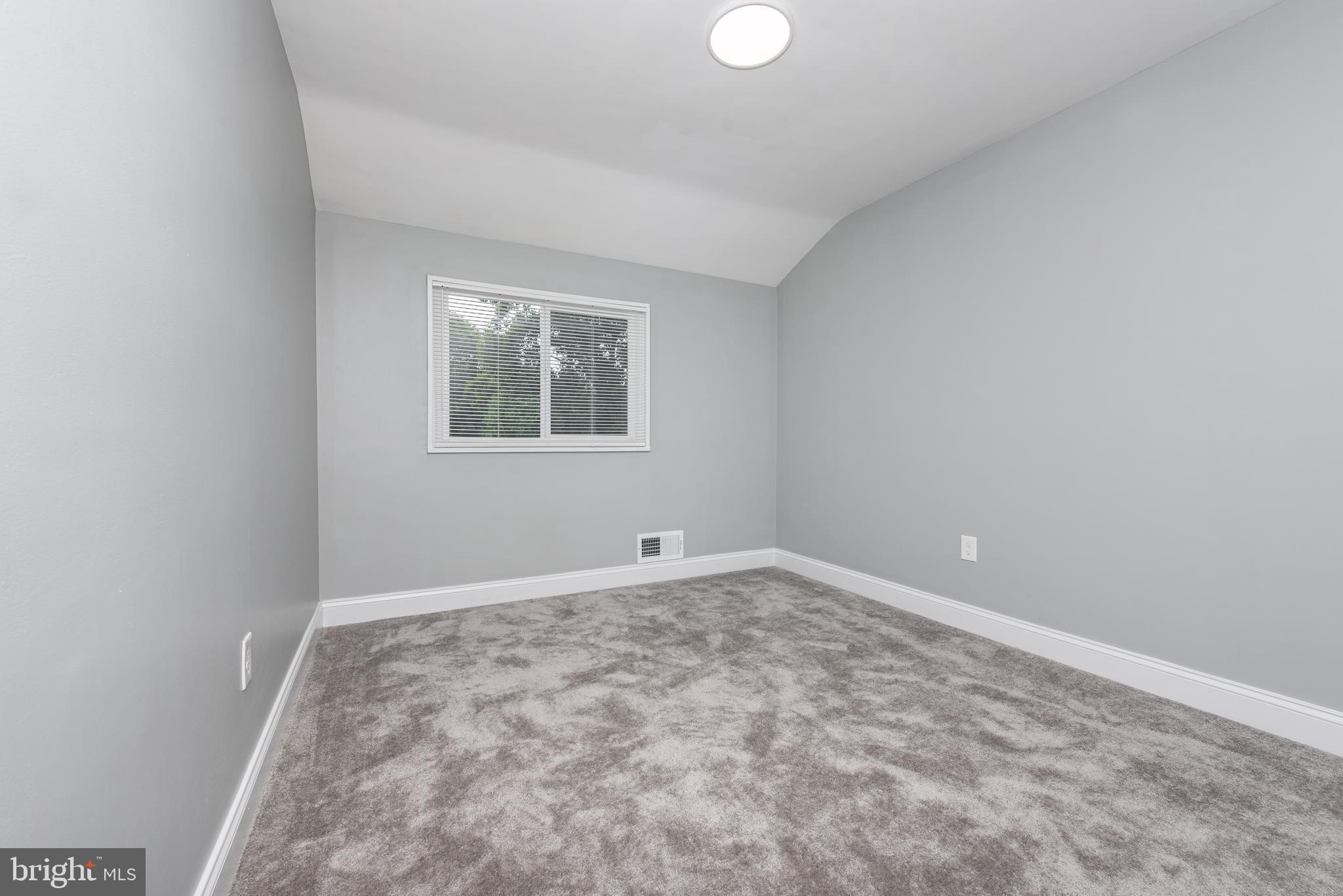 YALE HEIGHTS - Residential