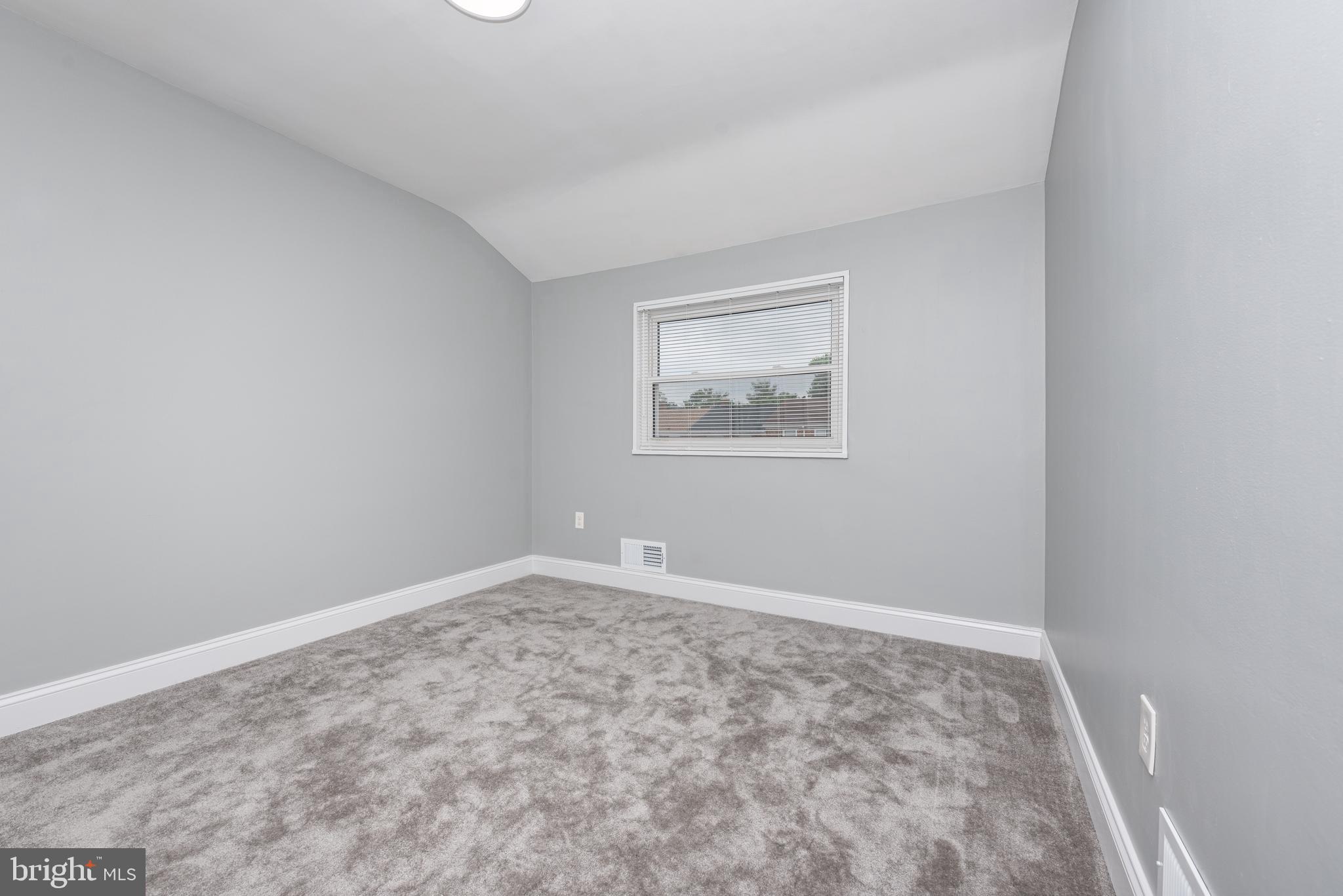 YALE HEIGHTS - Residential