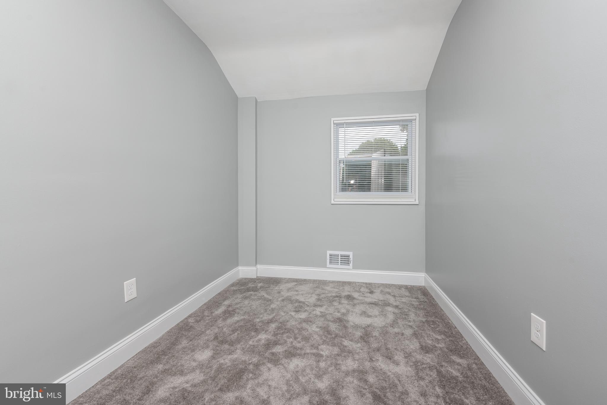 YALE HEIGHTS - Residential