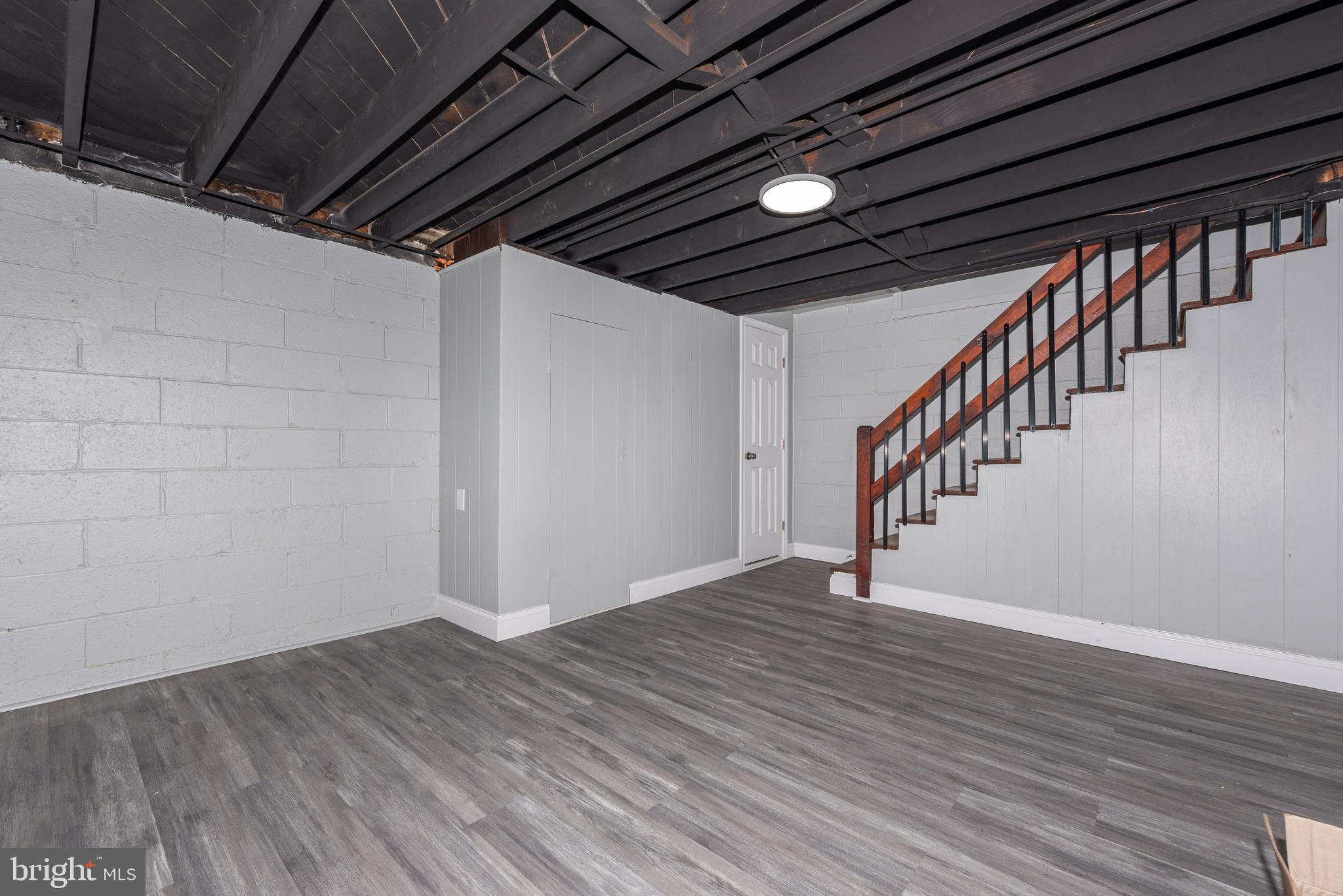 YALE HEIGHTS - Residential