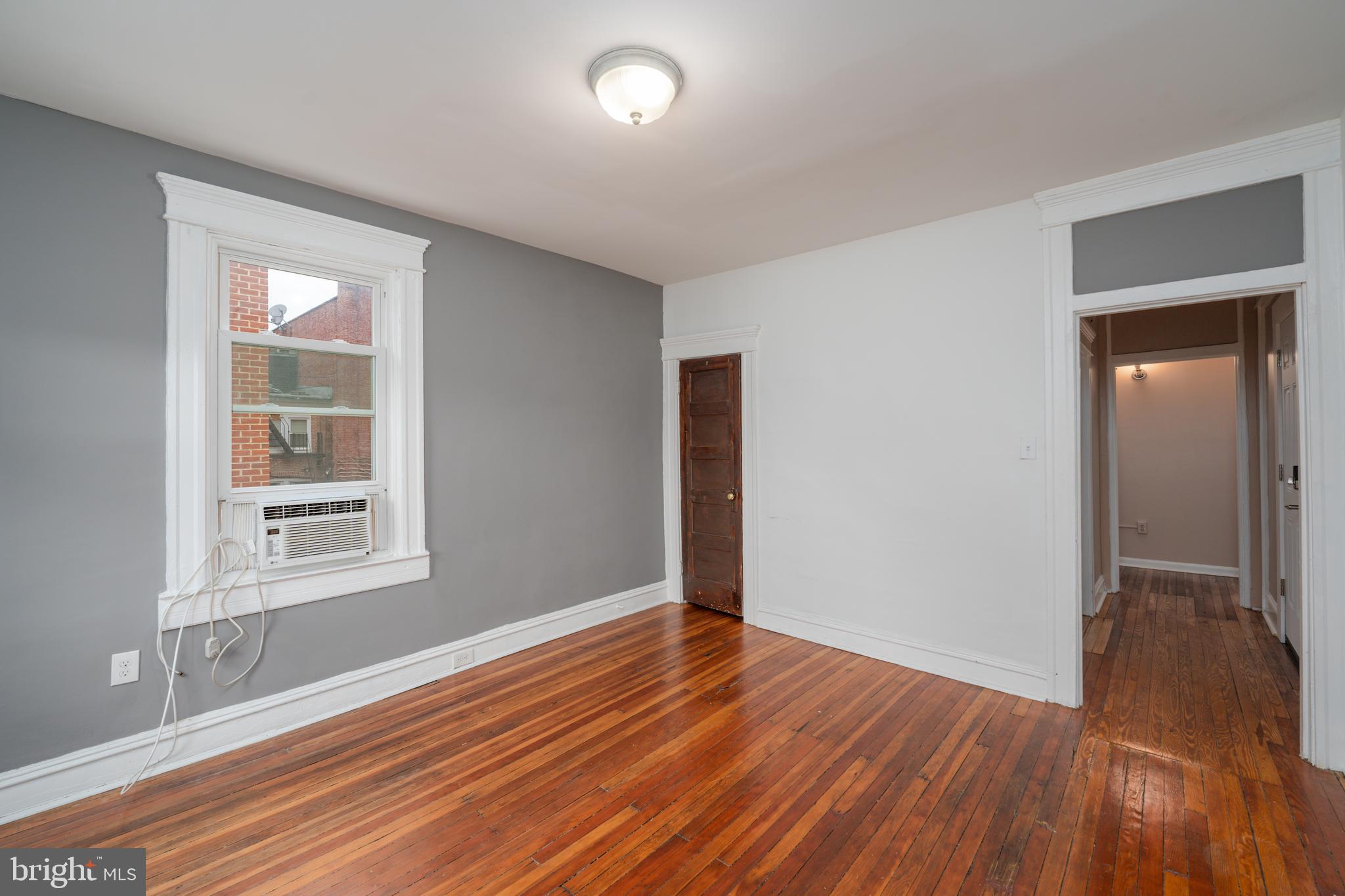 OAKENSHAWE HISTORIC DISTRICT - Residential Lease