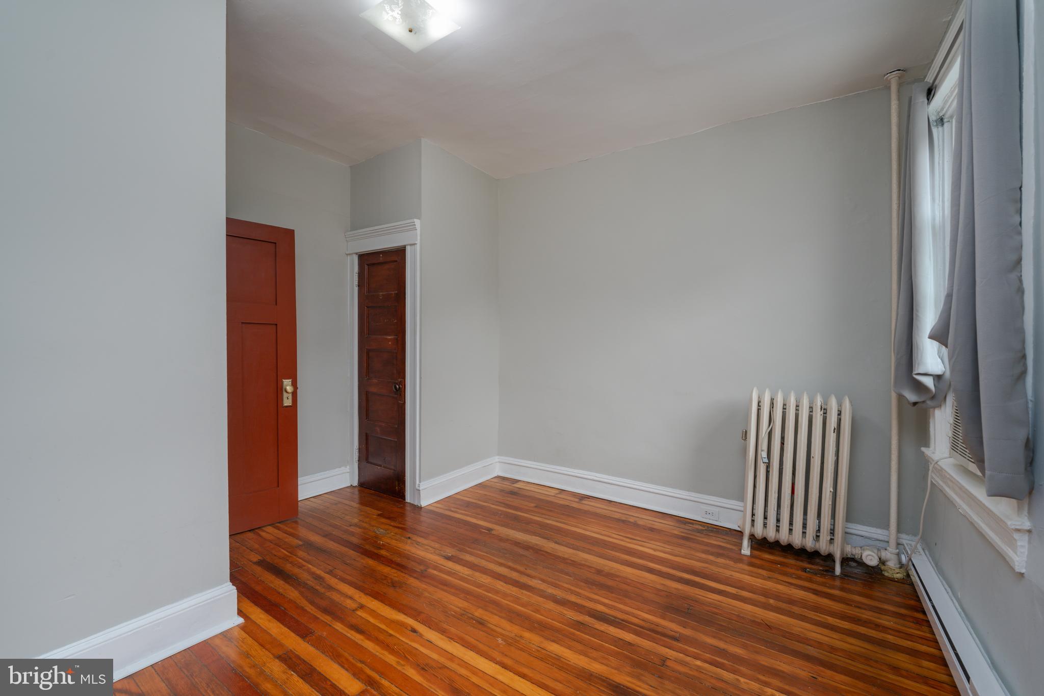 OAKENSHAWE HISTORIC DISTRICT - Residential Lease