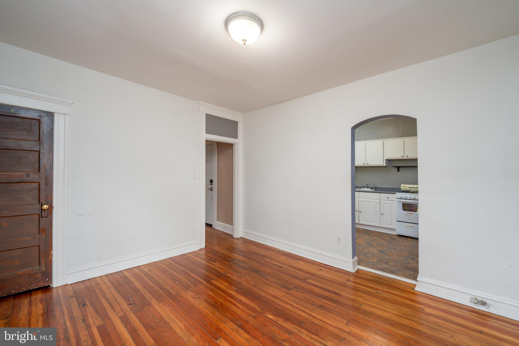 OAKENSHAWE HISTORIC DISTRICT - Residential Lease