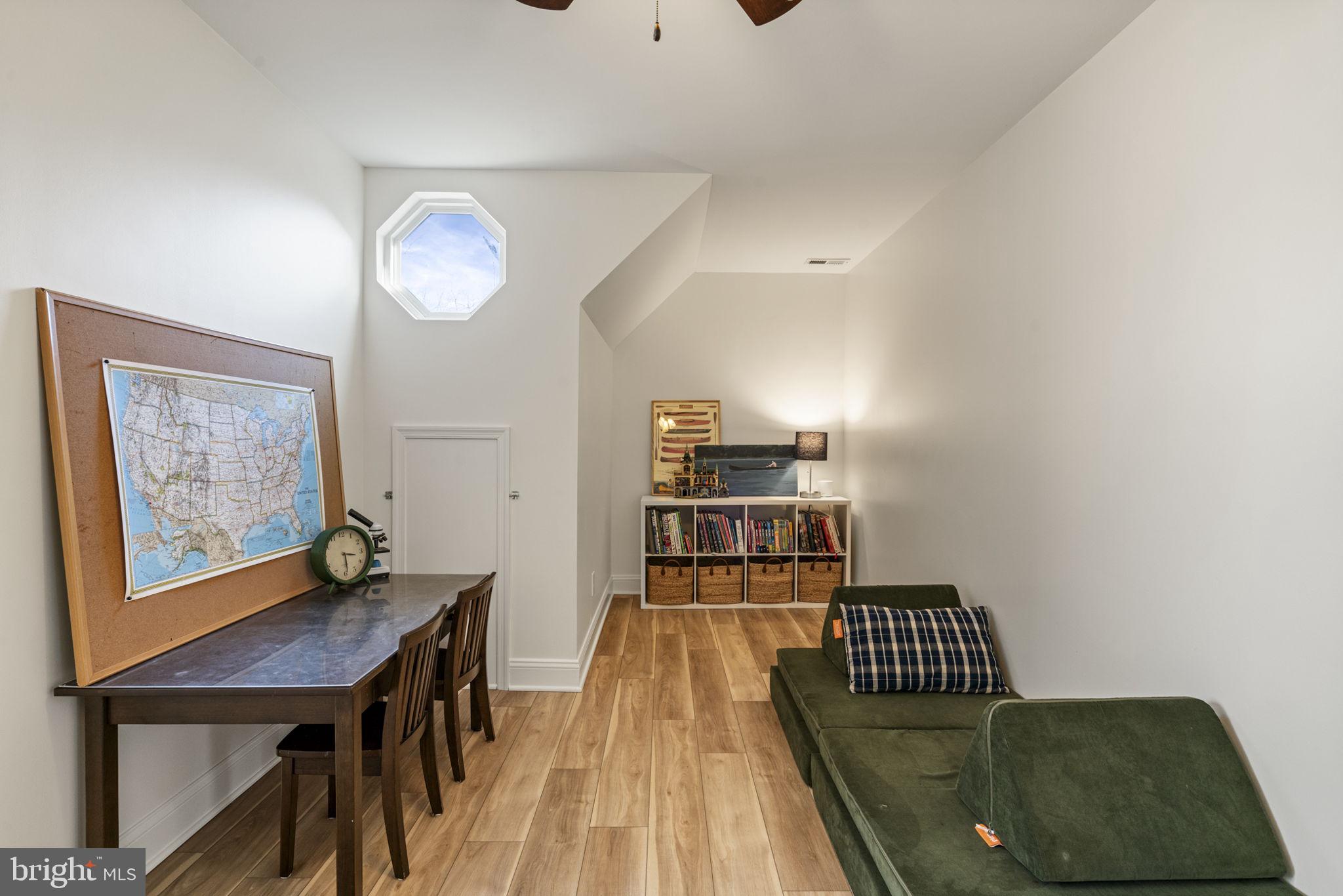 ROSE RUN - Residential