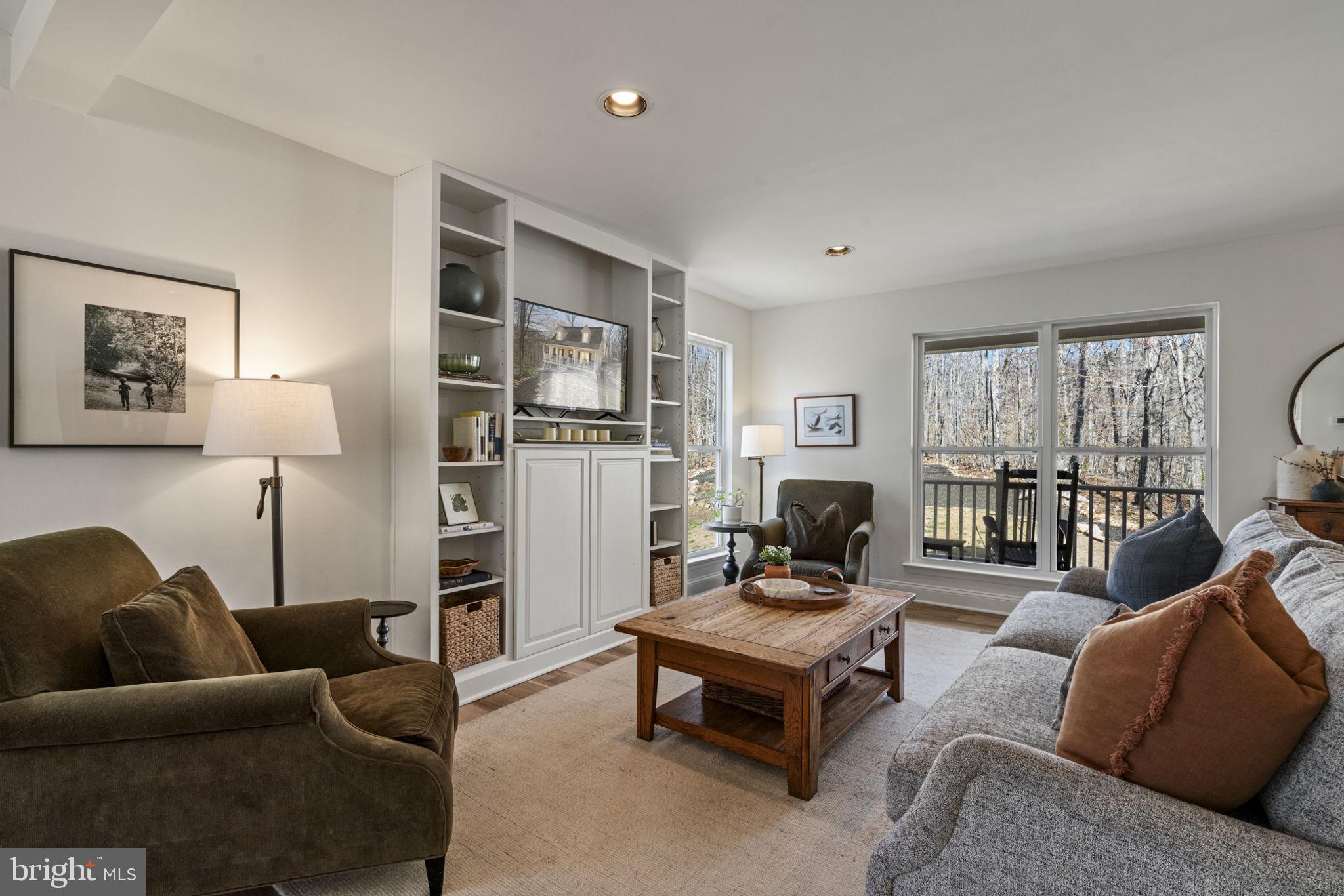 ROSE RUN - Residential