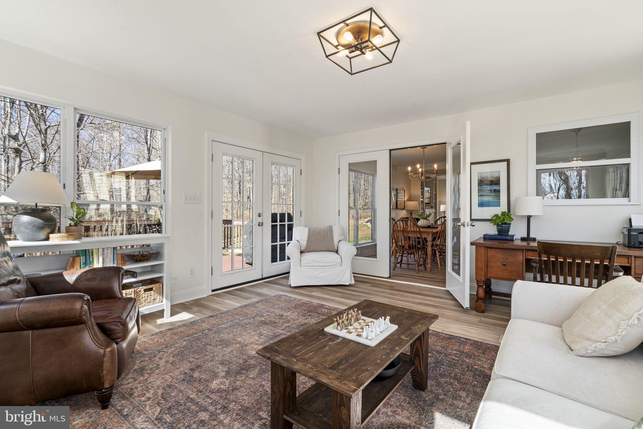 ROSE RUN - Residential