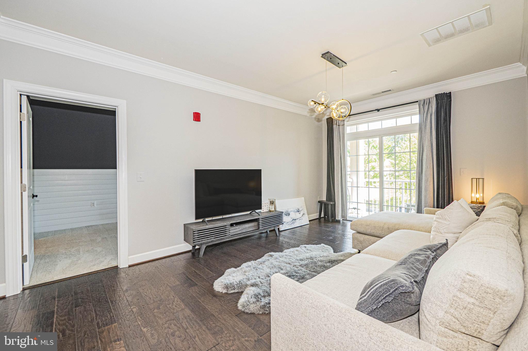 TURF VALLEY - Residential