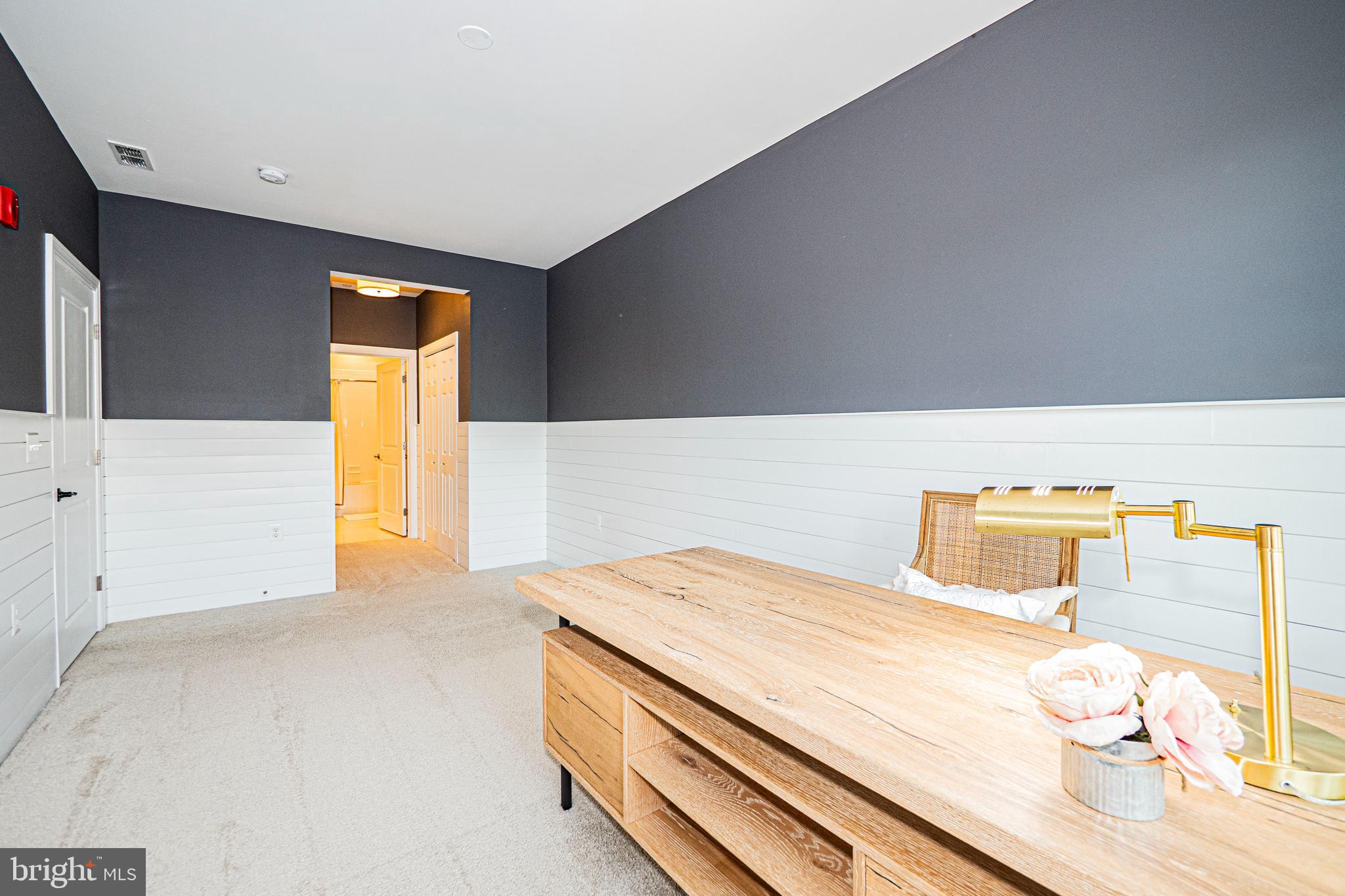 TURF VALLEY - Residential