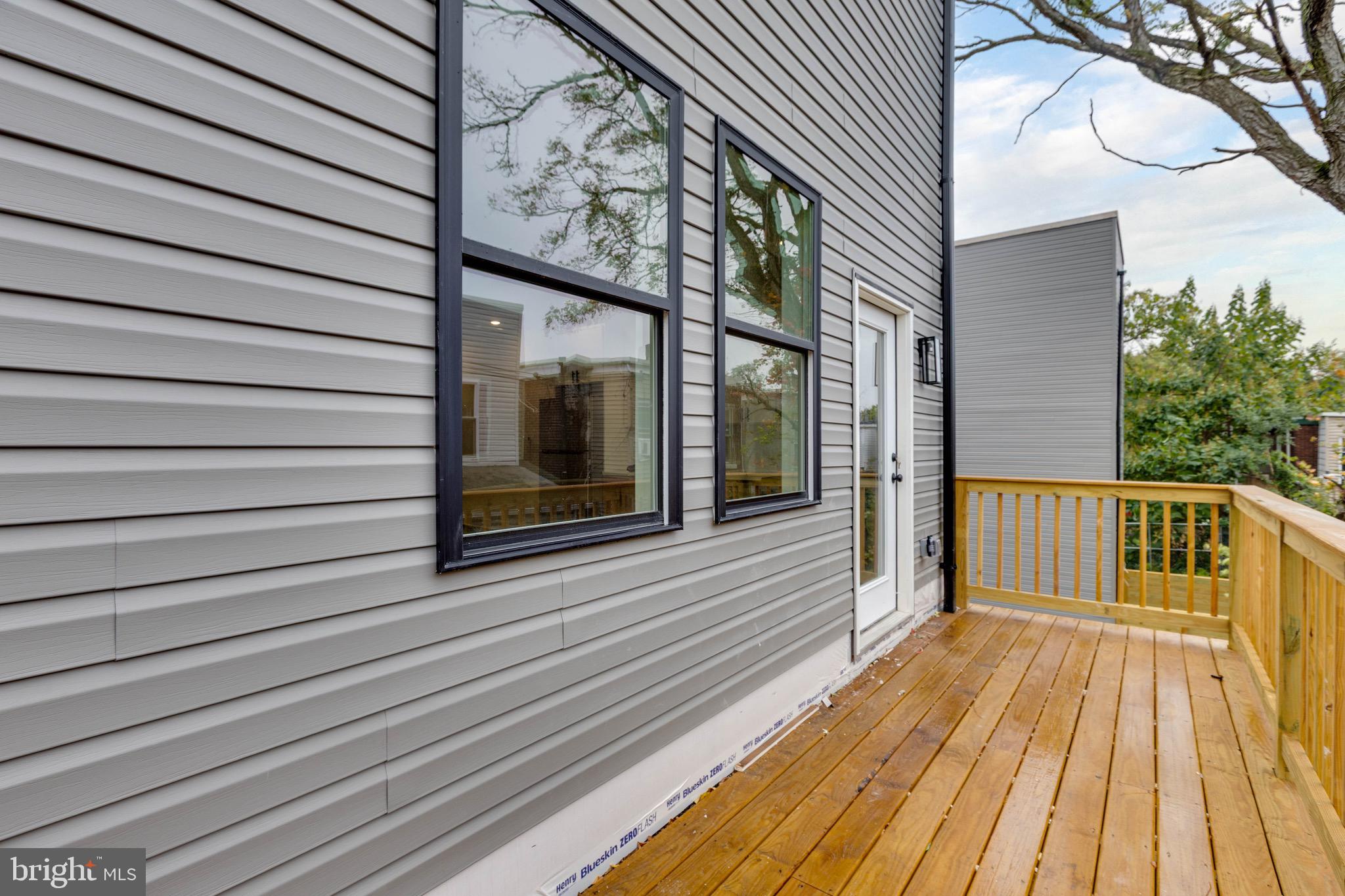 MANTUA - Residential Lease