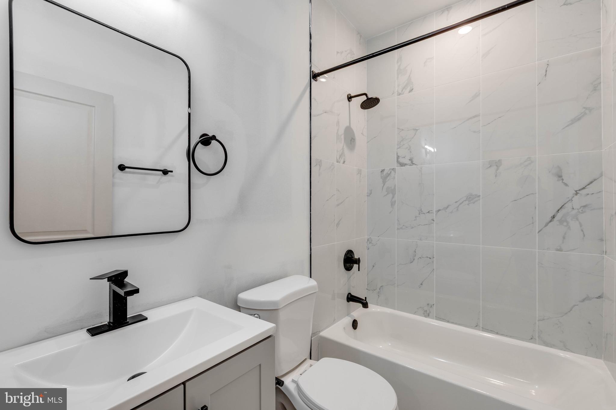 MANTUA - Residential Lease