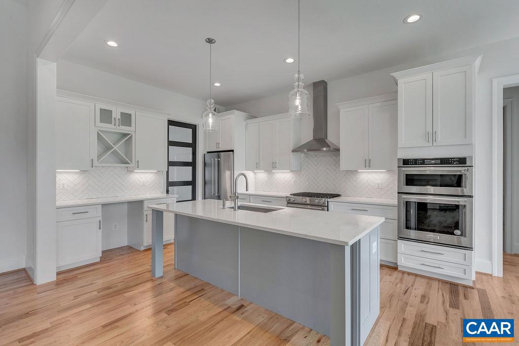 3082 STONY POINT RD