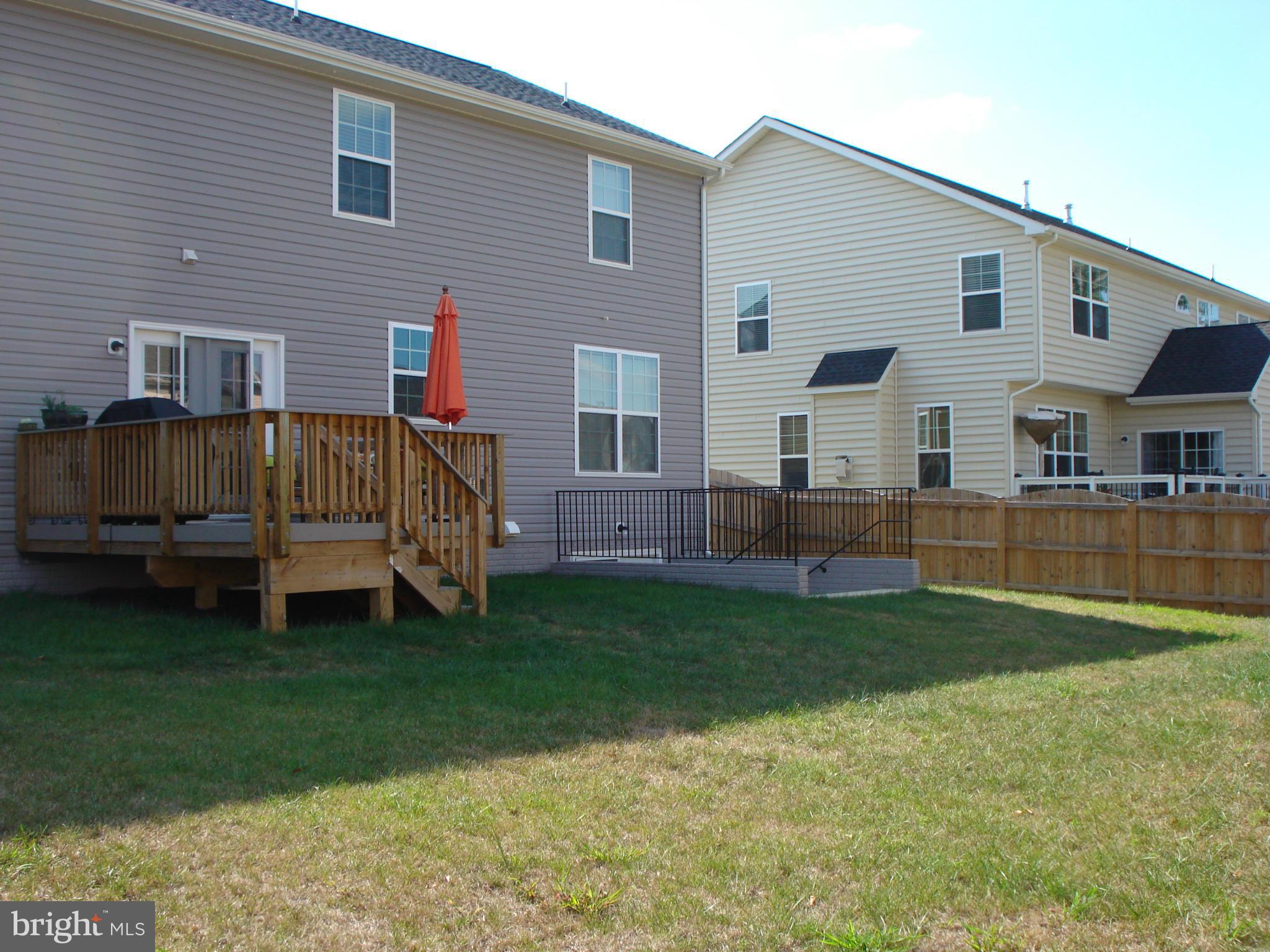 SEASONS LANDING - Residential