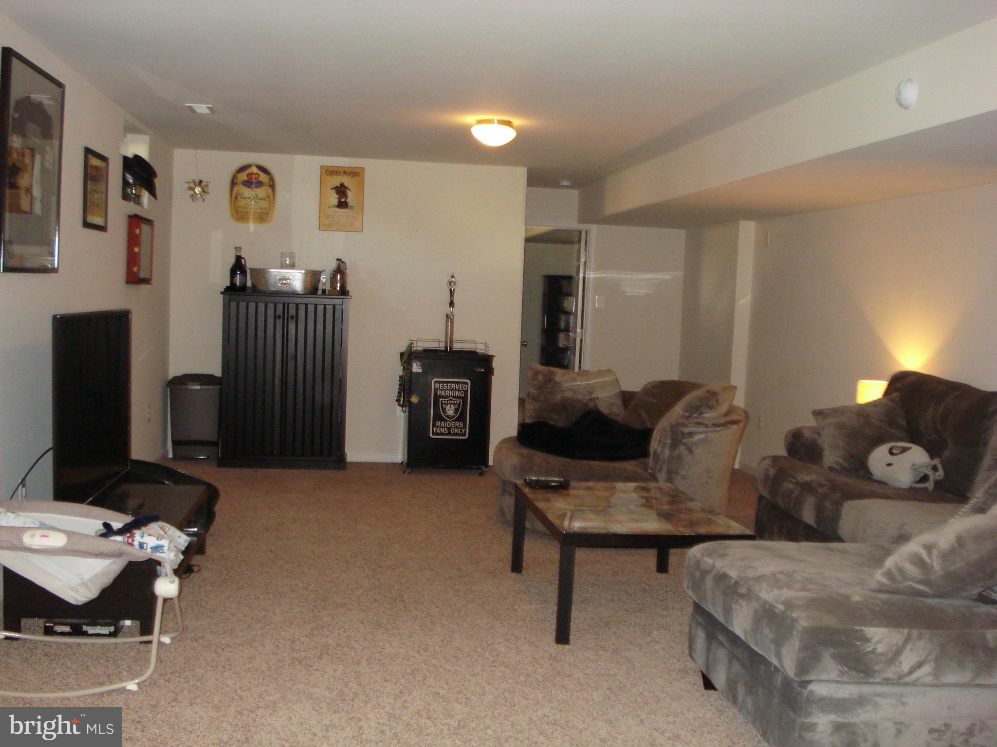 SEASONS LANDING - Residential