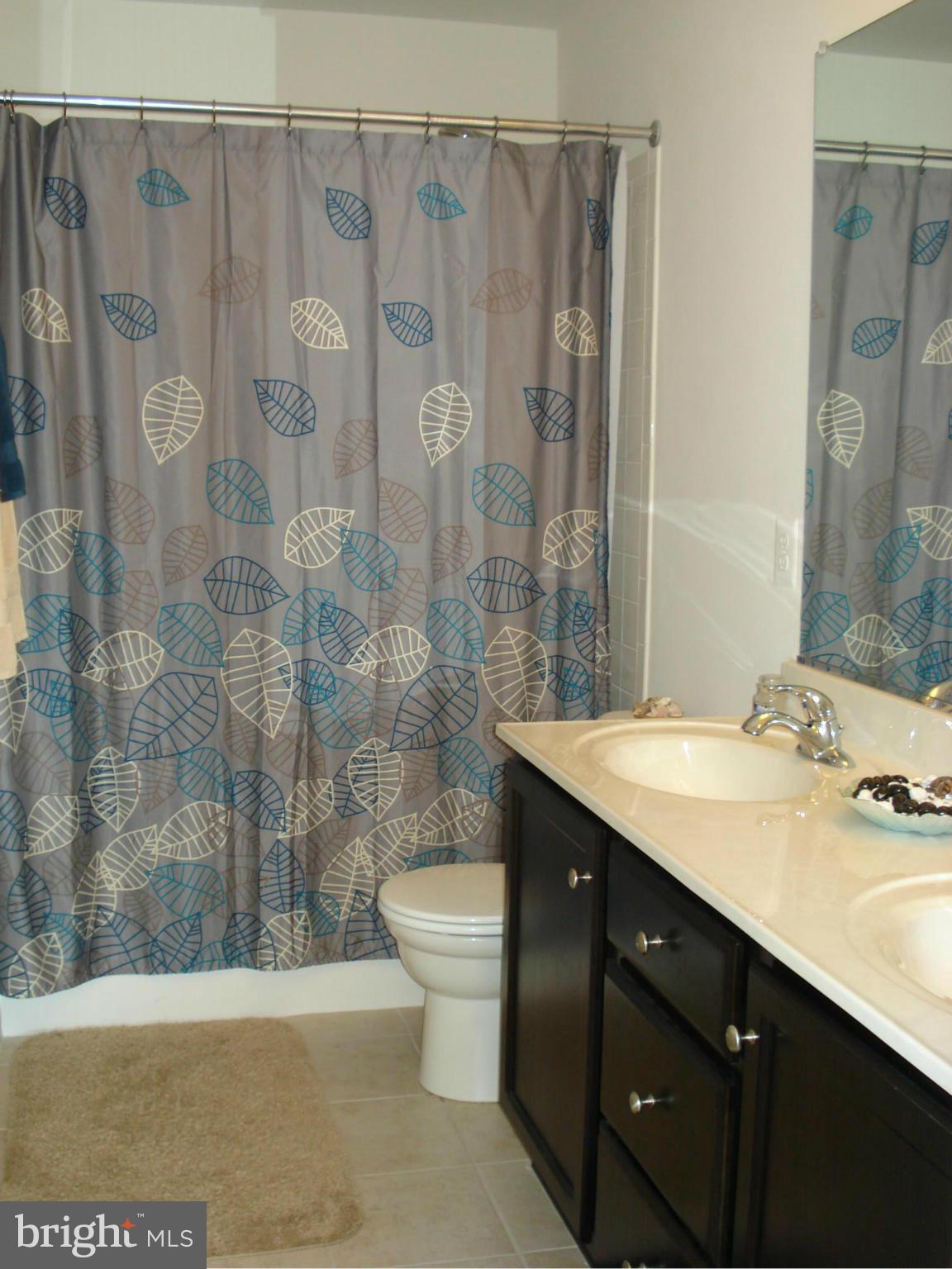 SEASONS LANDING - Residential