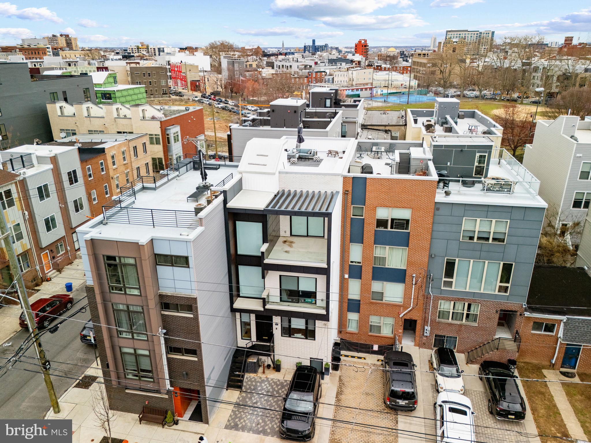 FAIRMOUNT - Residential